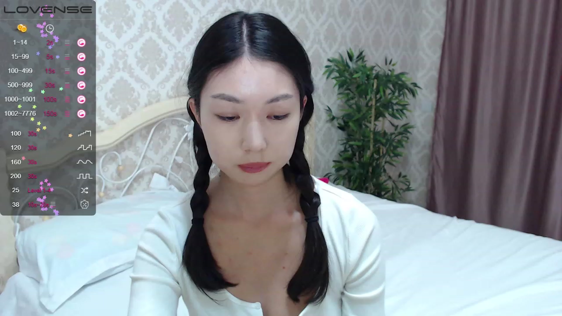 Gallery image thumbnail from blackfoxi's myfreecams stream on, 09/19/2023, 12:59 image 11 of 20