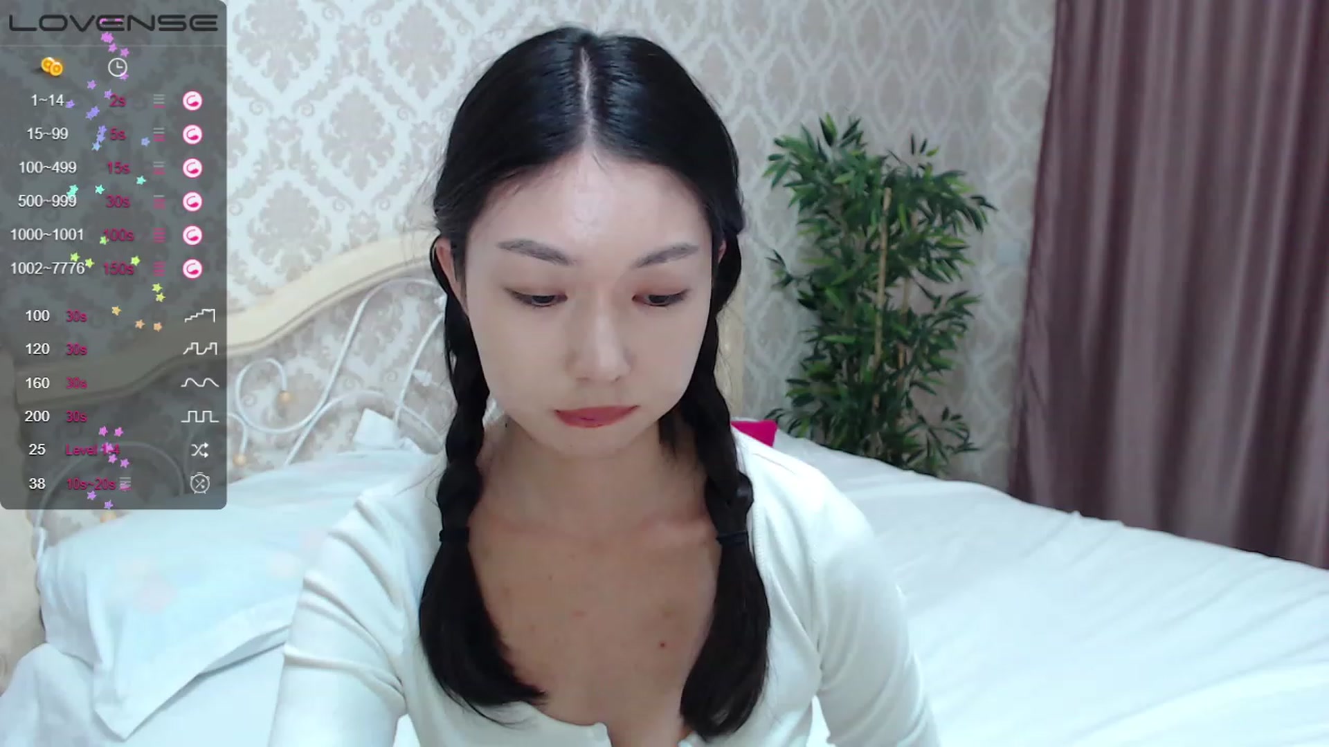 Gallery image thumbnail from blackfoxi's myfreecams stream on, 09/19/2023, 12:59 image 14 of 20