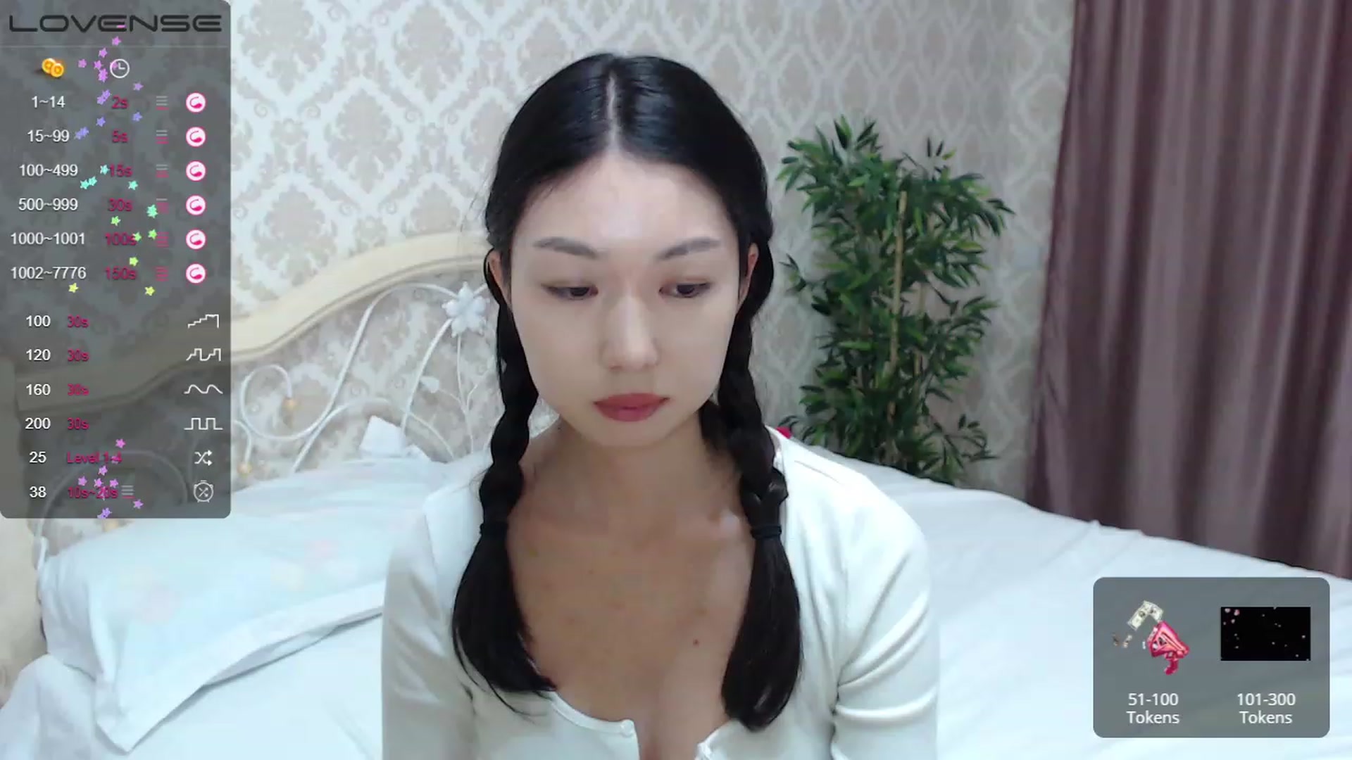 Gallery image thumbnail from blackfoxi's myfreecams stream on, 09/19/2023, 12:59 image 13 of 20