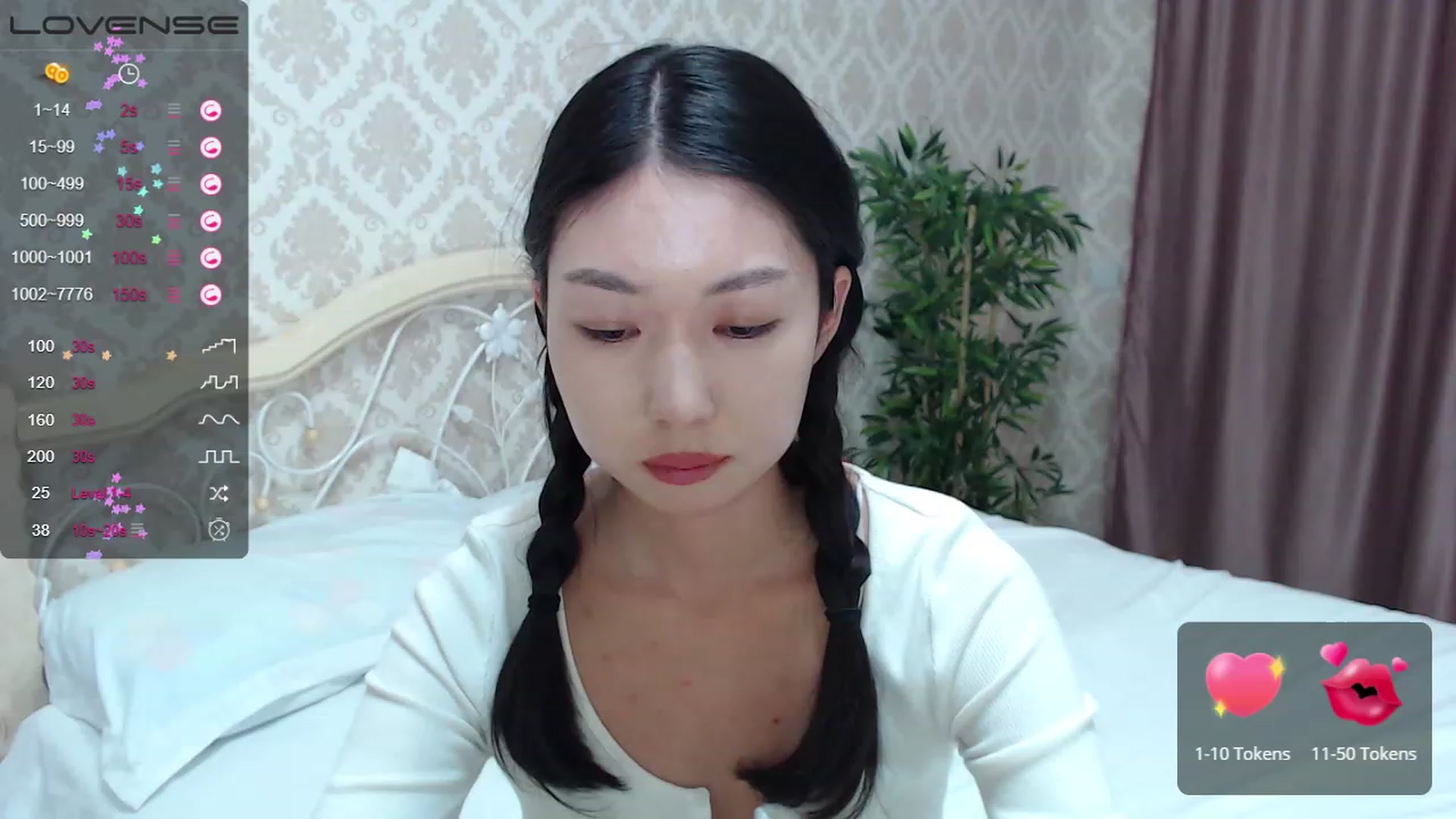 Gallery image thumbnail from blackfoxi's myfreecams stream on, 09/19/2023, 15:06 image 7 of 20