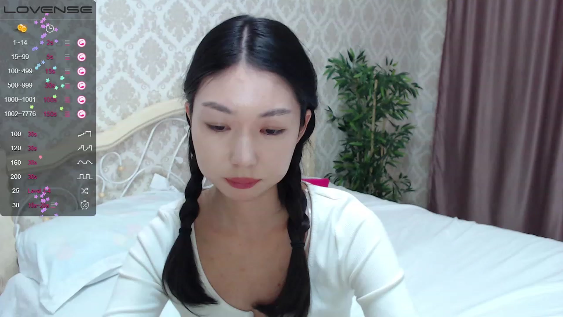 Gallery image thumbnail from blackfoxi's myfreecams stream on, 09/19/2023, 15:06 image 13 of 20