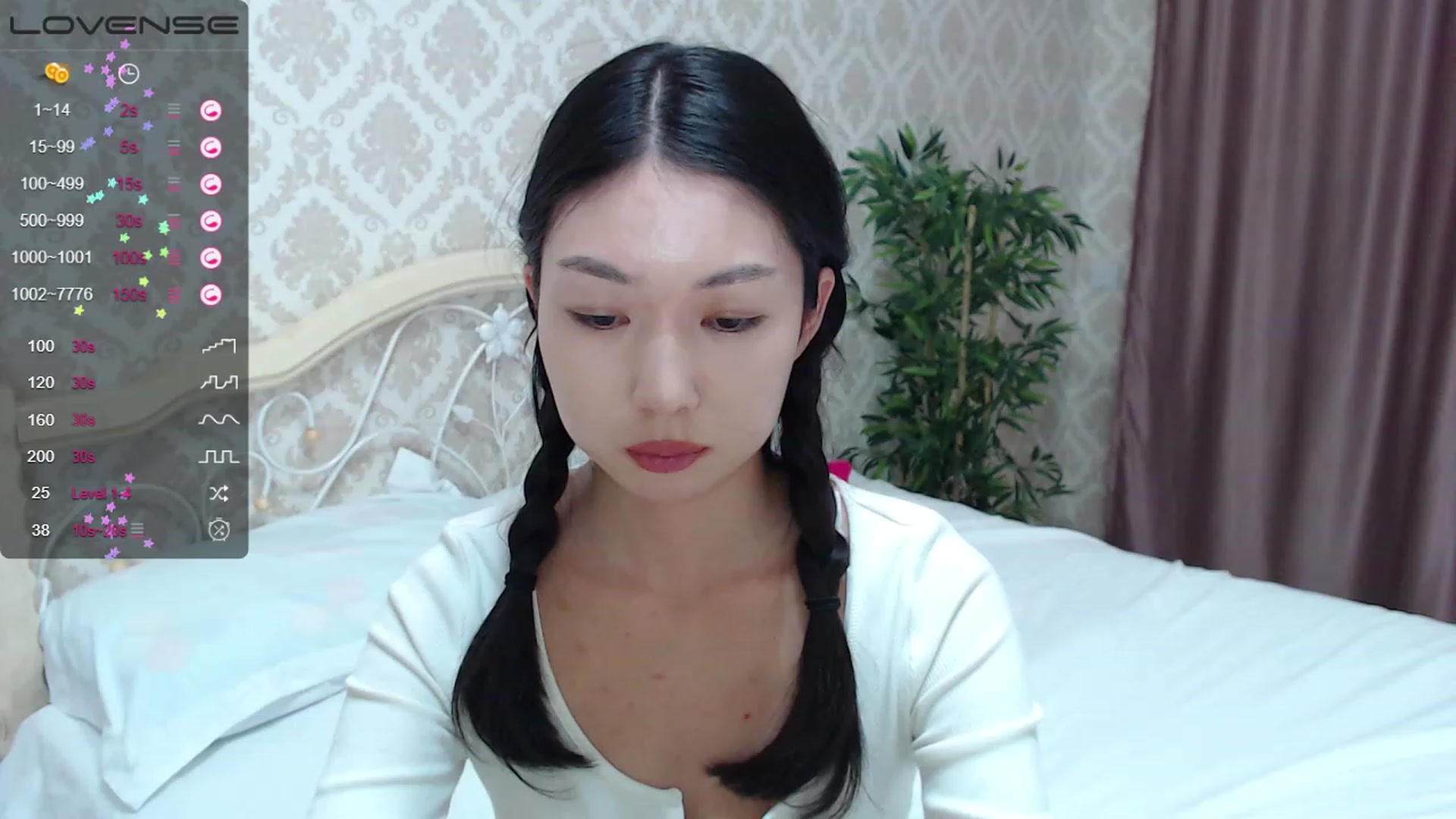 Gallery image thumbnail from blackfoxi's myfreecams stream on, 09/19/2023, 15:06 image 6 of 20