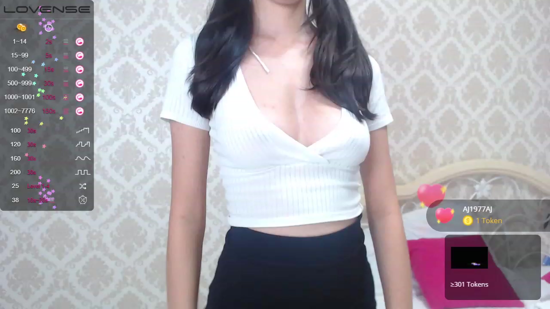 Gallery image thumbnail from blackfoxi's myfreecams stream on, 09/20/2023, 14:19 image 12 of 20