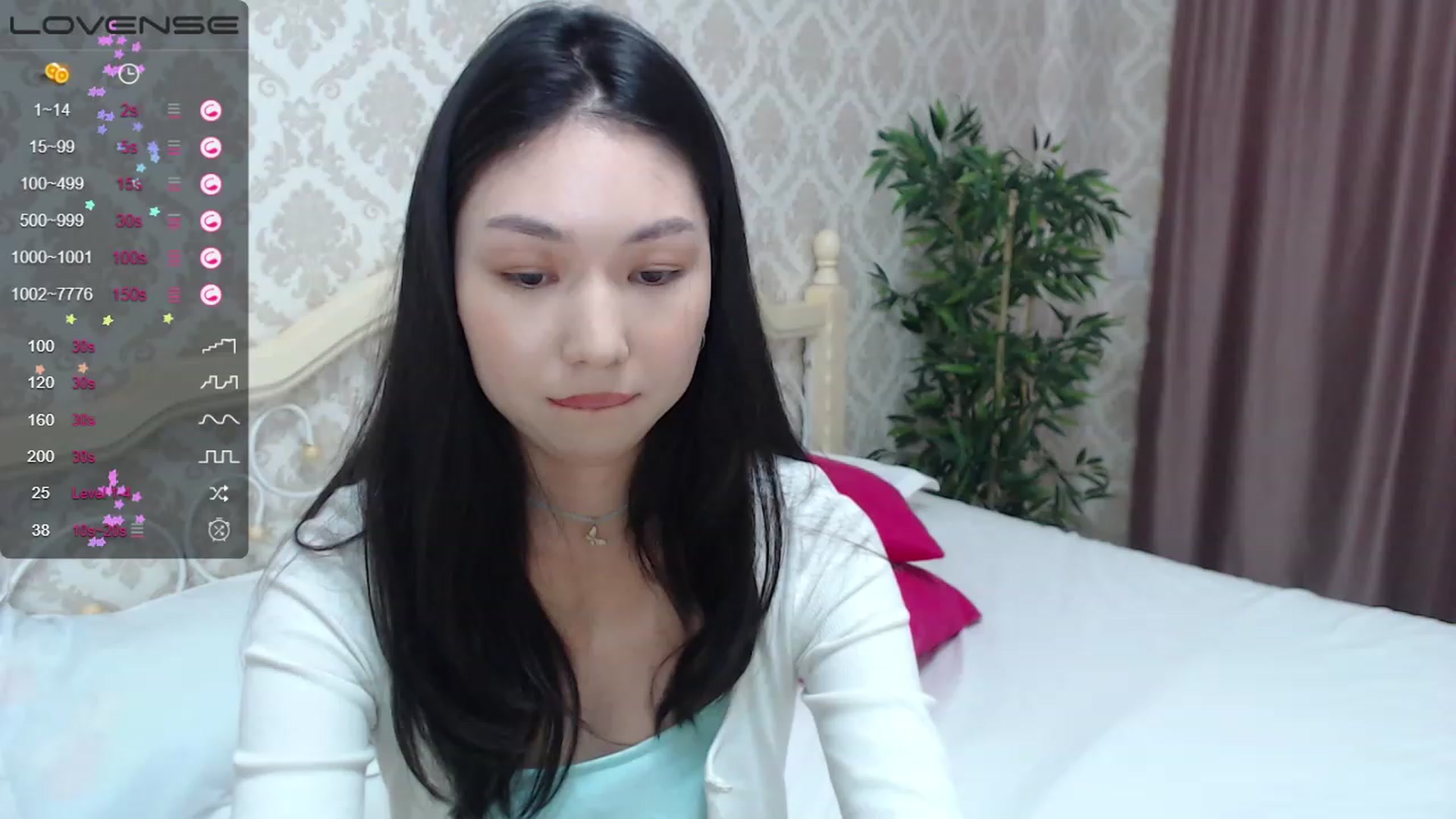 Gallery image thumbnail from blackfoxi's myfreecams stream on, 09/25/2023, 13:14 image 12 of 20