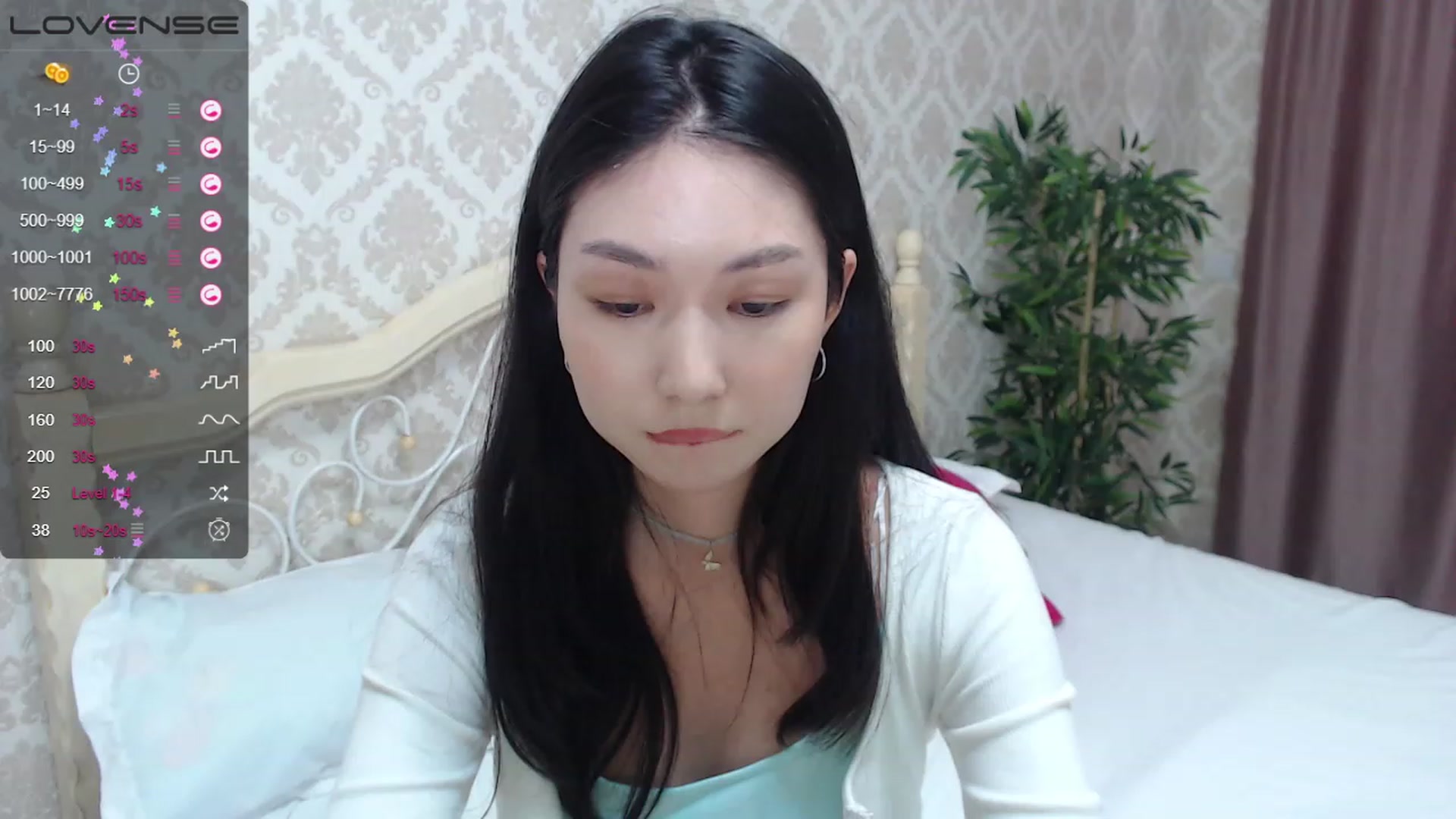 Gallery image thumbnail from blackfoxi's myfreecams stream on, 09/25/2023, 13:14 image 13 of 20