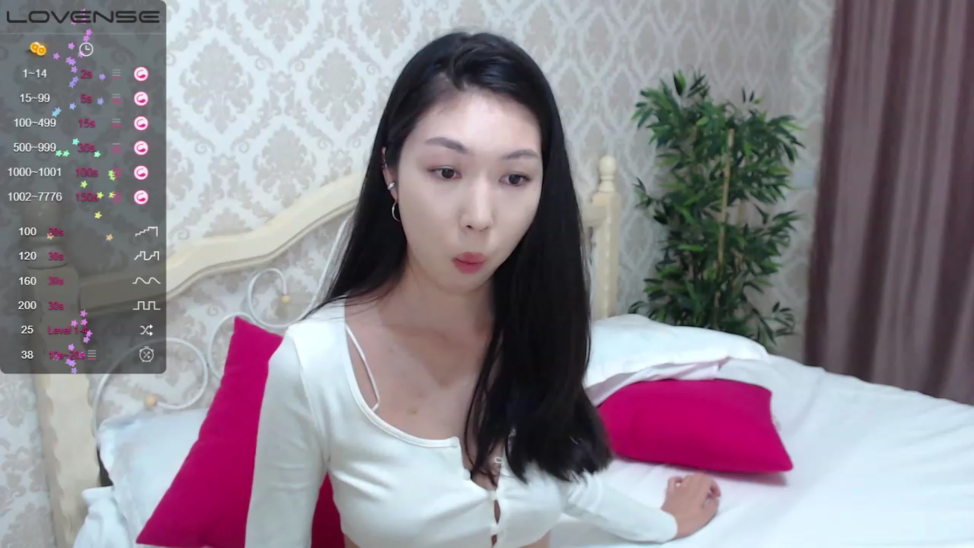 Gallery image thumbnail from blackfoxi's myfreecams stream on, 09/28/2023, 12:52 image 12 of 20