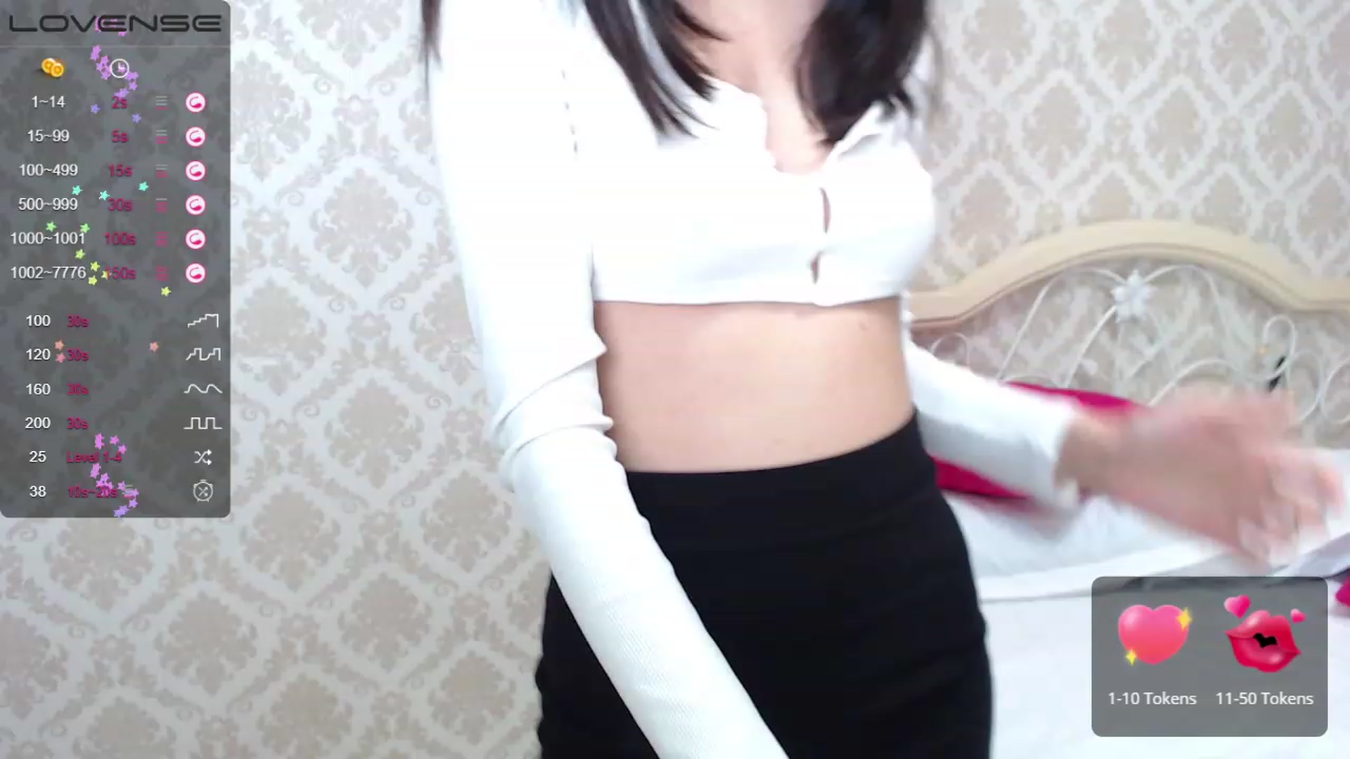 Gallery image thumbnail from blackfoxi's myfreecams stream on, 09/28/2023, 13:38 image 16 of 20