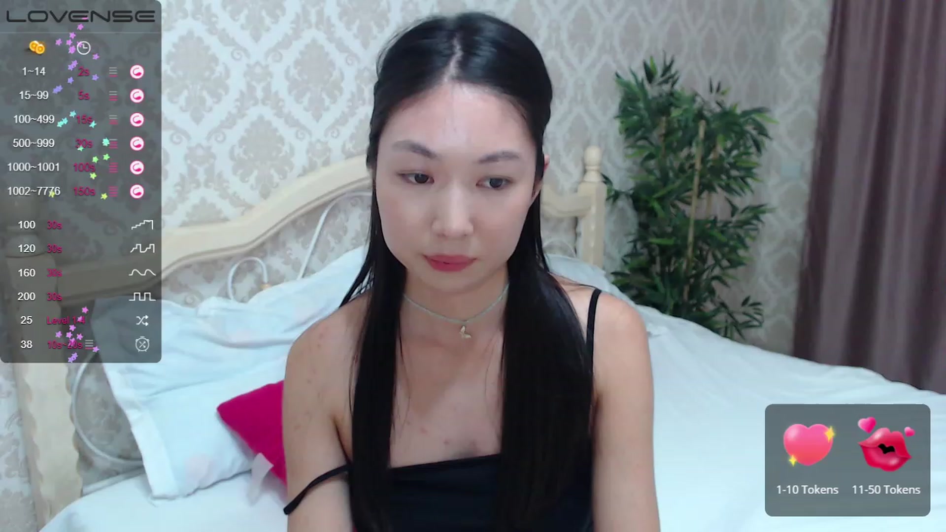 Gallery image thumbnail from blackfoxi's myfreecams stream on, 10/20/2023, 15:29 image 10 of 20