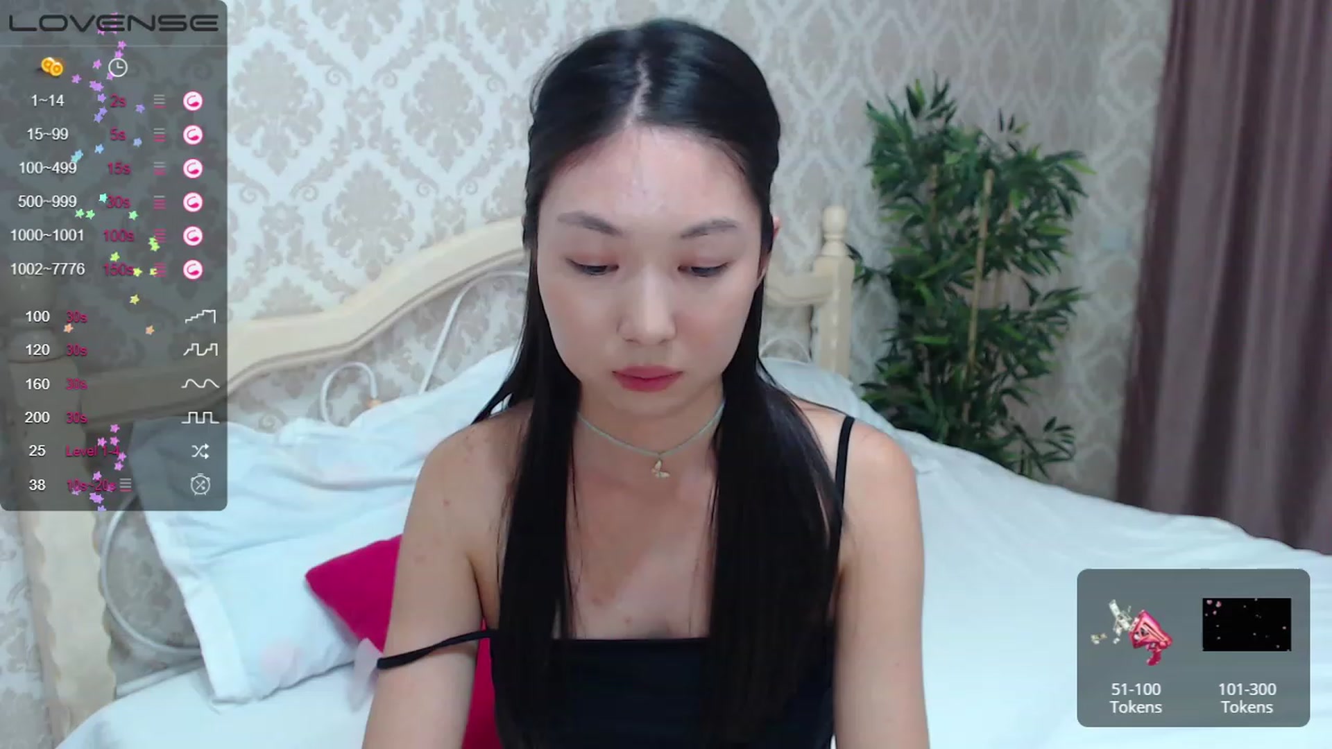 Gallery image thumbnail from blackfoxi's myfreecams stream on, 10/20/2023, 15:29 image 15 of 20