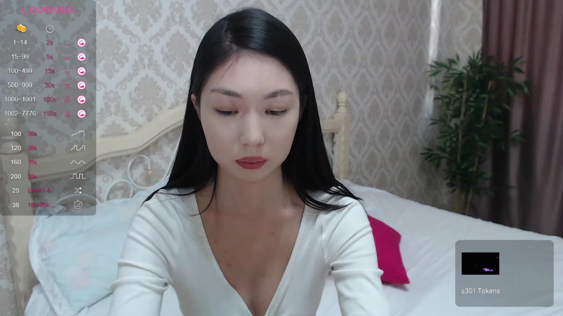 Gallery image thumbnail from blackfoxi's myfreecams stream on, 11/15/2023, 10:36 image 15 of 20