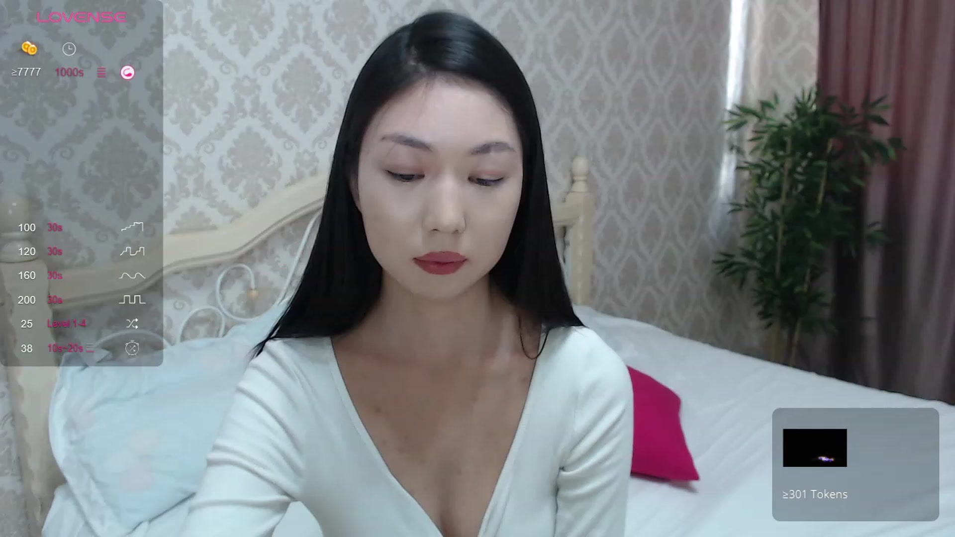 Gallery image thumbnail from blackfoxi's myfreecams stream on, 11/15/2023, 10:36 image 2 of 20