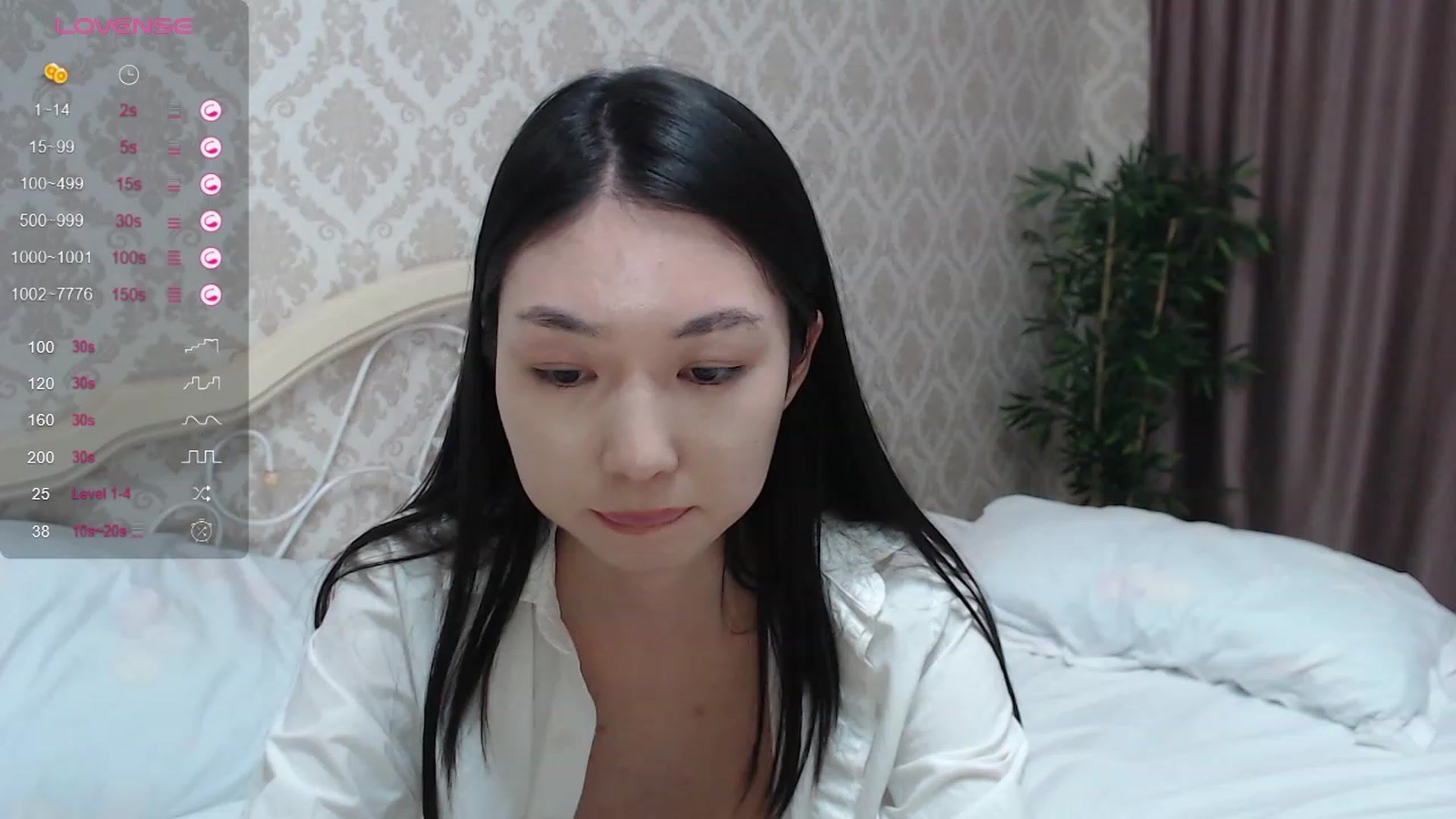 Gallery image thumbnail from blackfoxi's myfreecams stream on, 11/21/2023, 15:19 image 12 of 20
