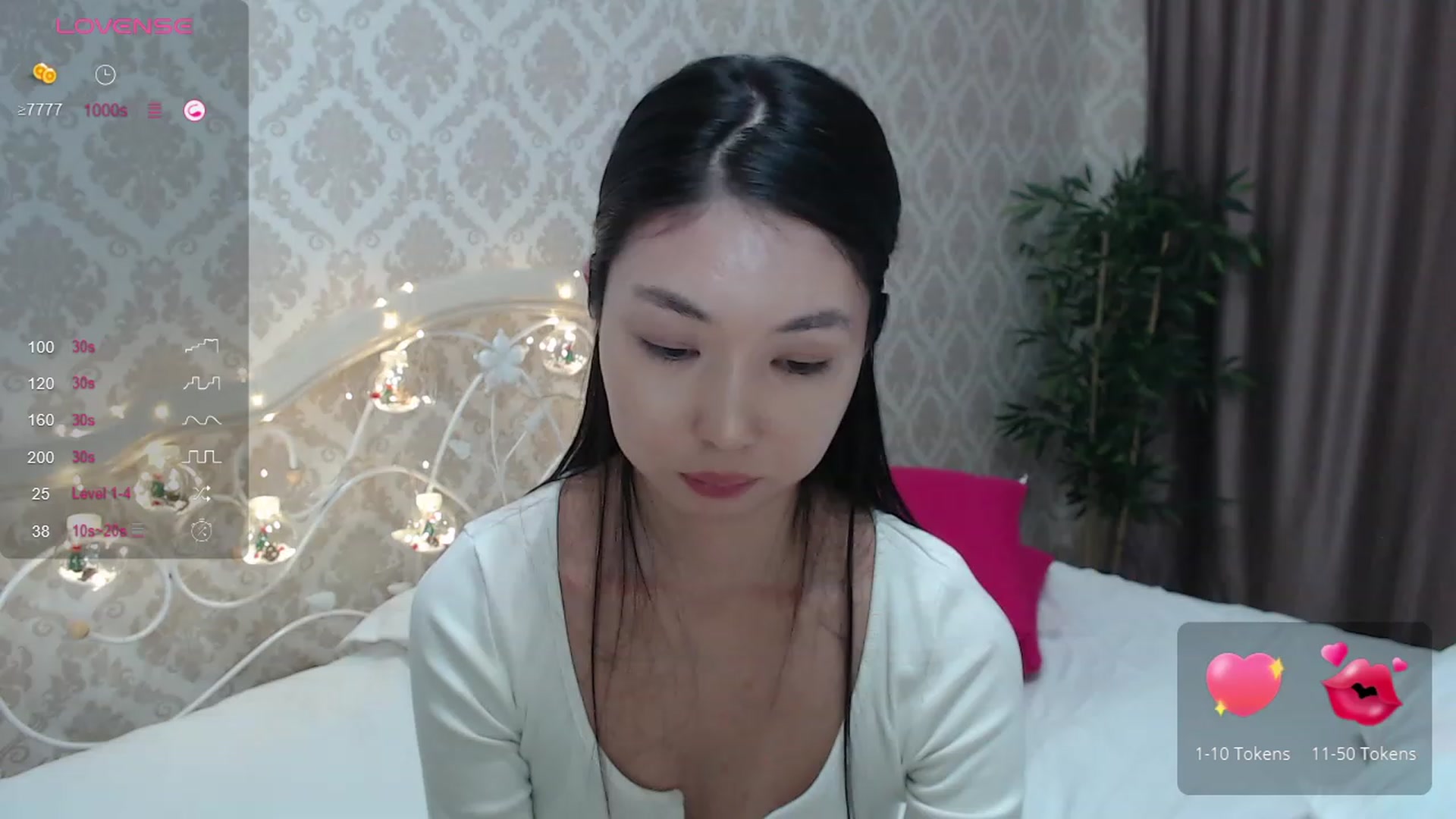 Gallery image thumbnail from blackfoxi's myfreecams stream on, 12/02/2023, 14:27 image 17 of 20