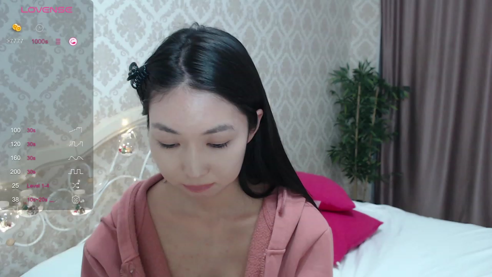 Gallery image thumbnail from blackfoxi's myfreecams stream on, 12/10/2023, 16:43 image 19 of 20
