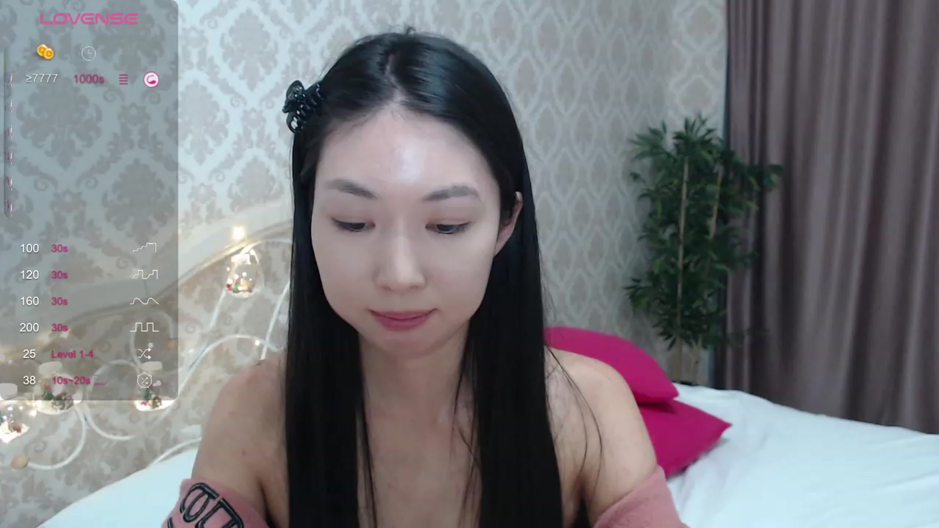 Gallery image thumbnail from blackfoxi's myfreecams stream on, 12/10/2023, 16:43 image 15 of 20