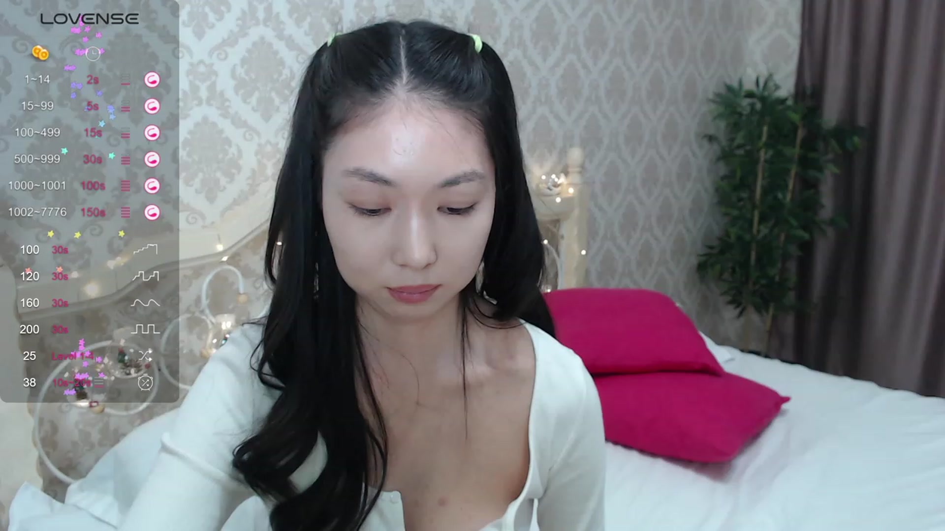 Gallery image thumbnail from blackfoxi's myfreecams stream on, 12/14/2023, 14:10 image 4 of 20