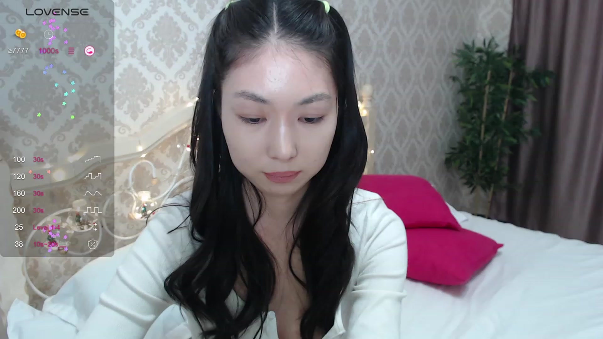 Gallery image thumbnail from blackfoxi's myfreecams stream on, 12/14/2023, 14:10 image 8 of 20