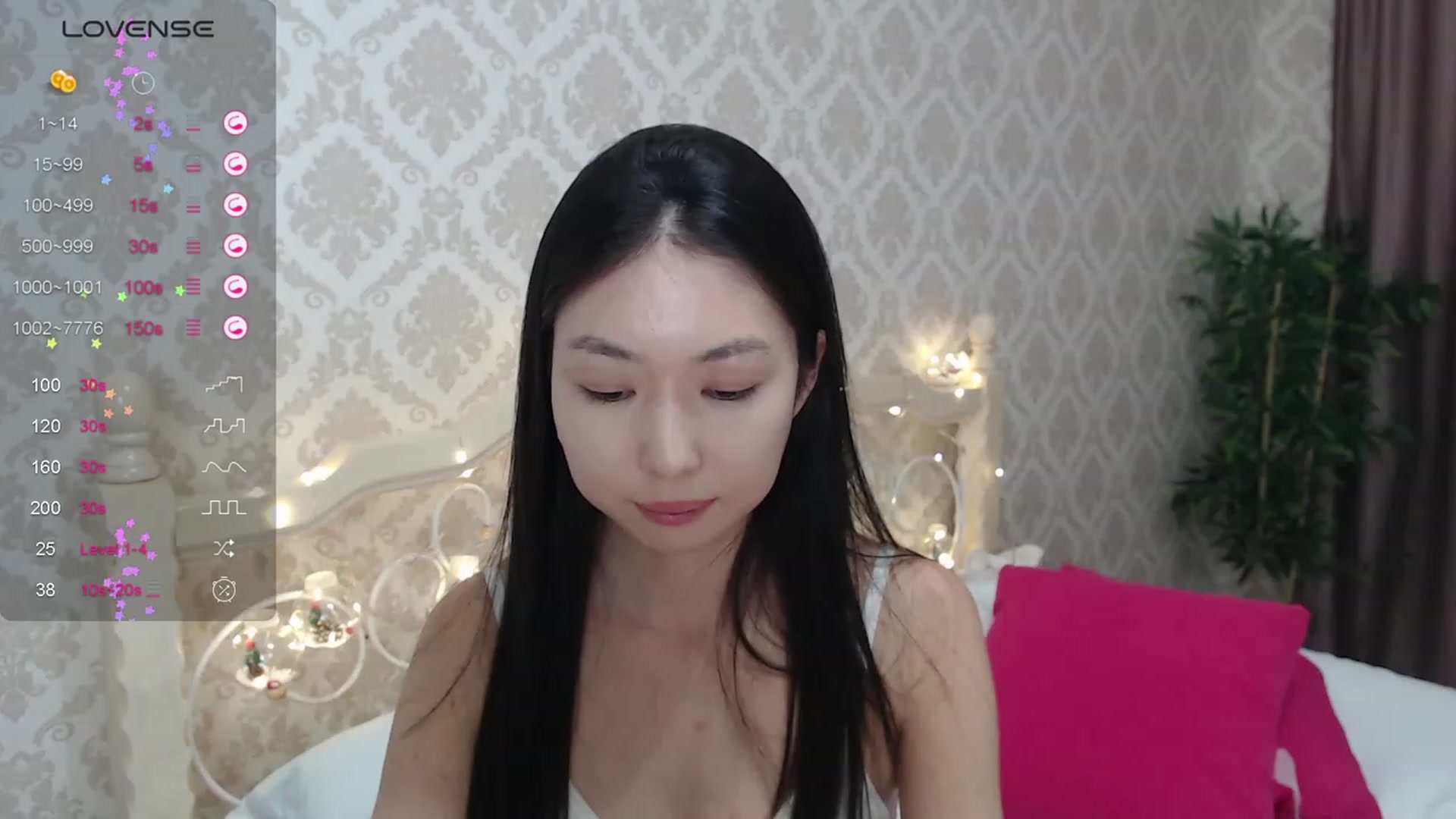 Gallery image thumbnail from blackfoxi's myfreecams stream on, 12/17/2023, 14:39 image 2 of 20