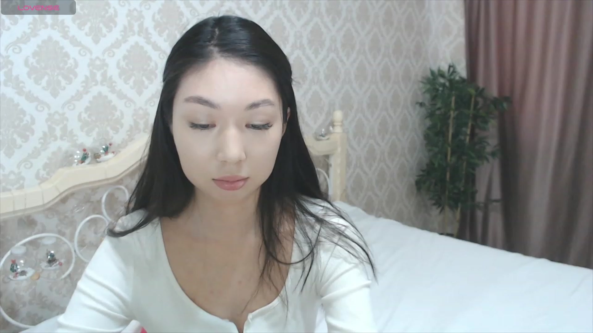 Gallery image thumbnail from blackfoxi's myfreecams stream on, 01/17/2024, 10:15 image 2 of 20