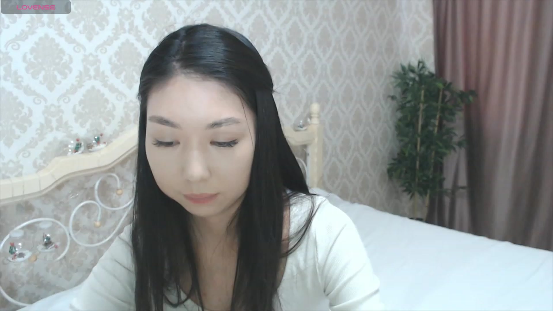 Gallery image thumbnail from blackfoxi's myfreecams stream on, 01/17/2024, 10:15 image 6 of 20