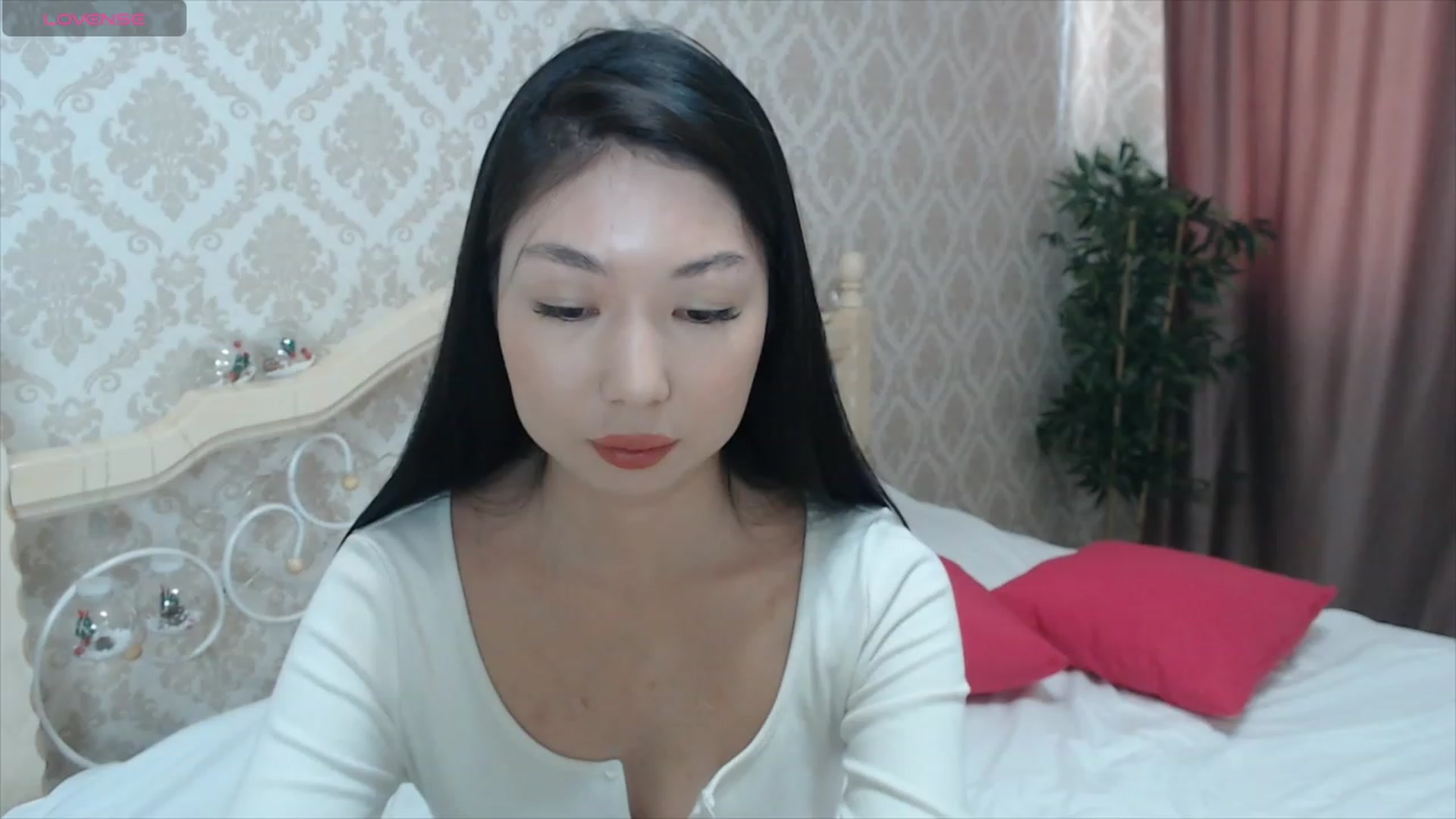Gallery image thumbnail from blackfoxi's myfreecams stream on, 01/22/2024, 09:17 image 10 of 20