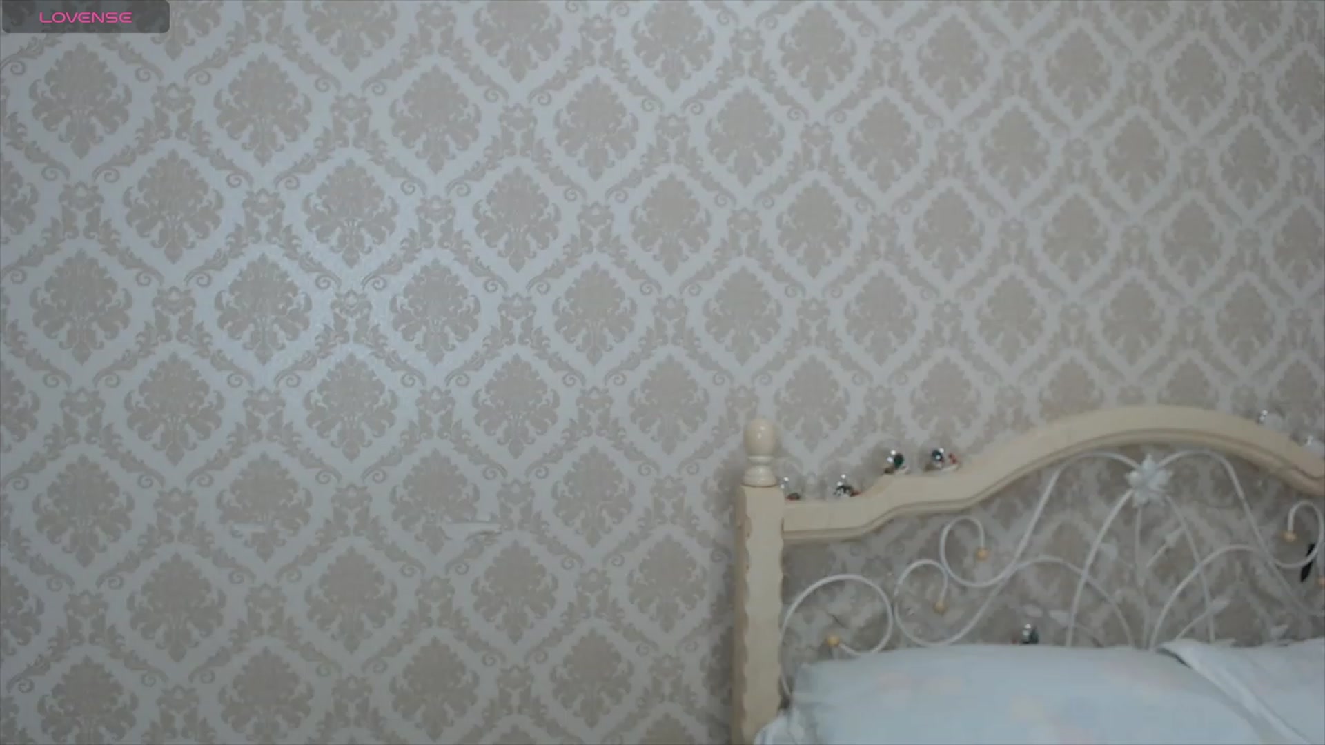 Gallery image thumbnail from blackfoxi's myfreecams stream on, 02/08/2024, 13:03 image 12 of 20