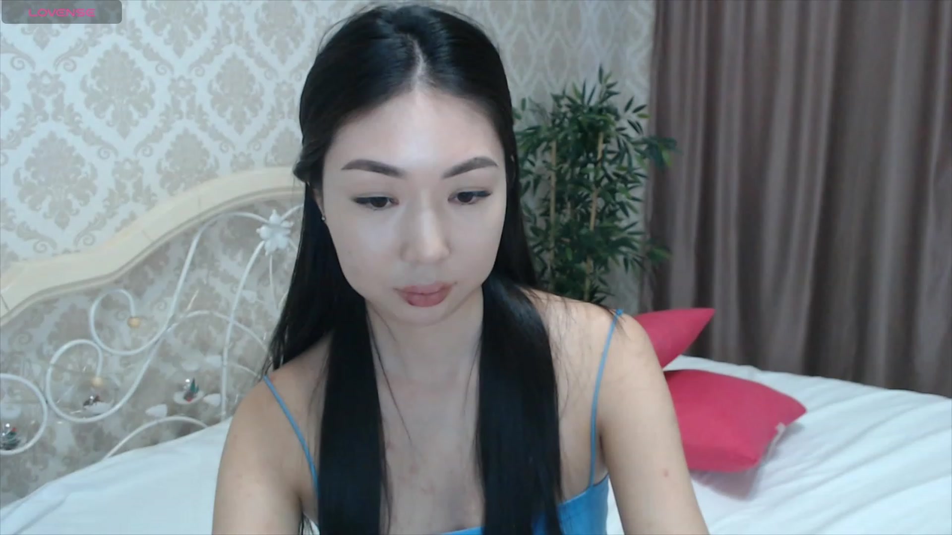 Gallery image thumbnail from blackfoxi's myfreecams stream on, 03/03/2024, 12:34 image 16 of 20