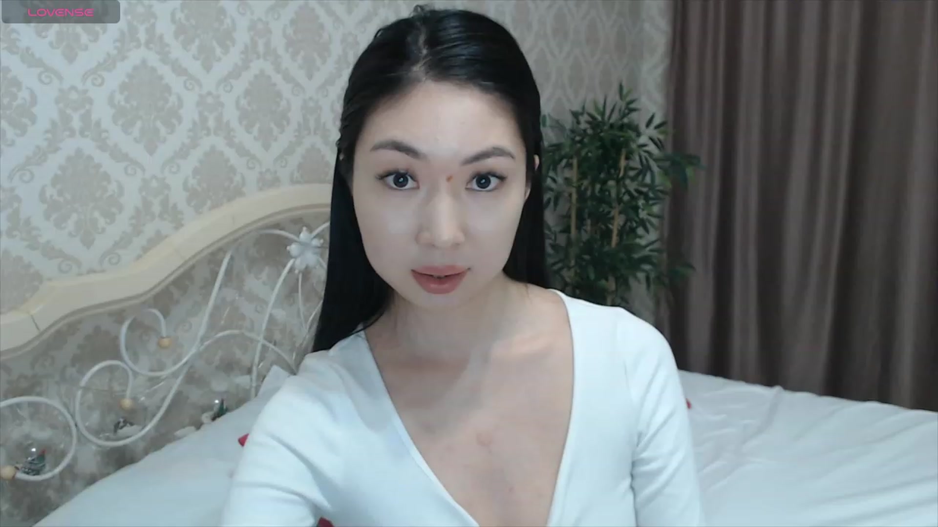 Gallery image thumbnail from blackfoxi's myfreecams stream on, 03/13/2024, 14:12 image 9 of 20
