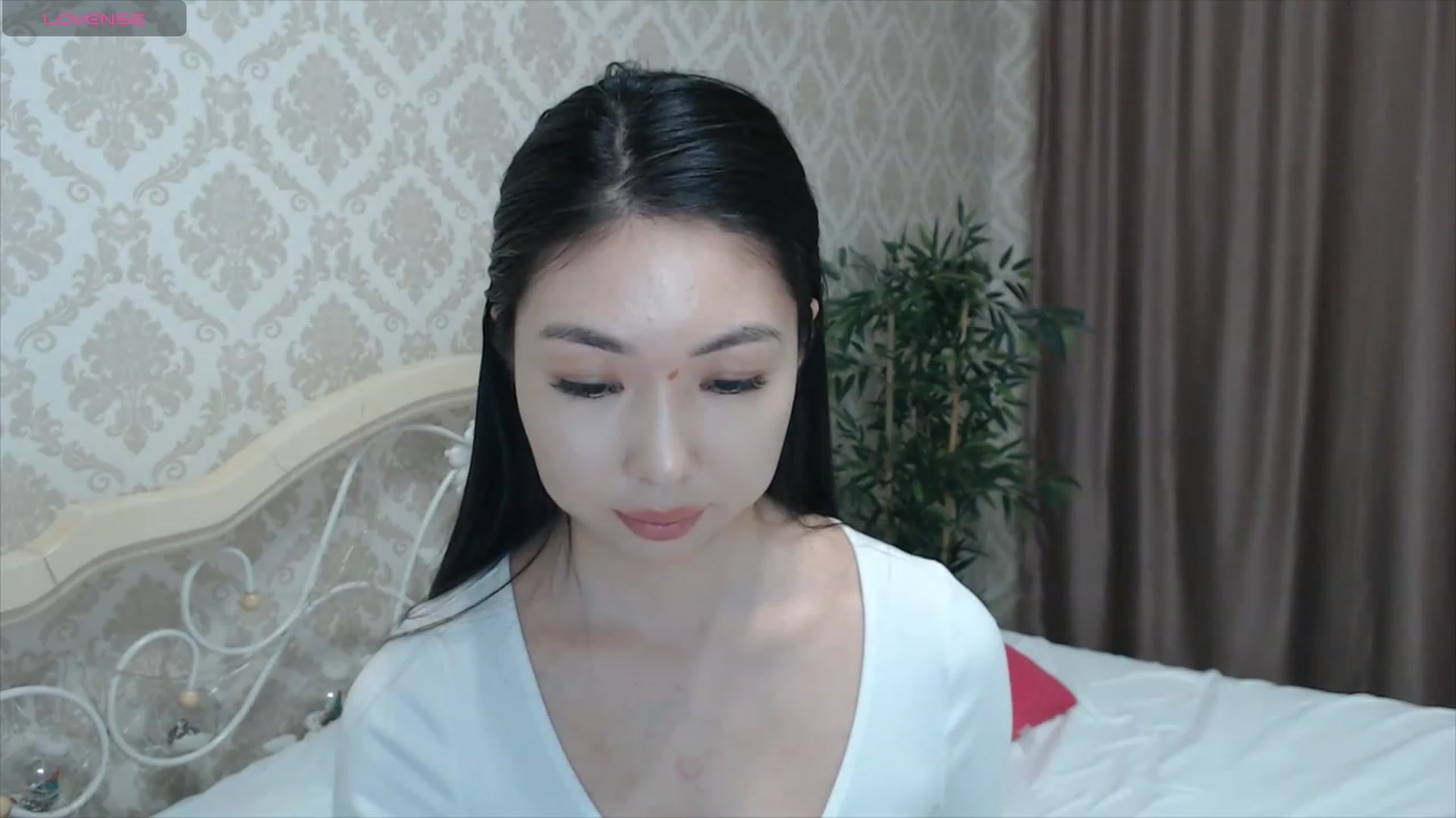 Gallery image thumbnail from blackfoxi's myfreecams stream on, 03/13/2024, 14:12 image 10 of 20