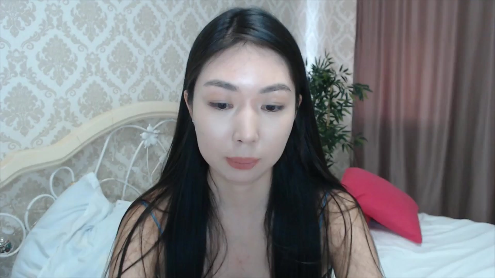 Gallery image thumbnail from blackfoxi's myfreecams stream on, 04/05/2024, 12:23 image 3 of 20