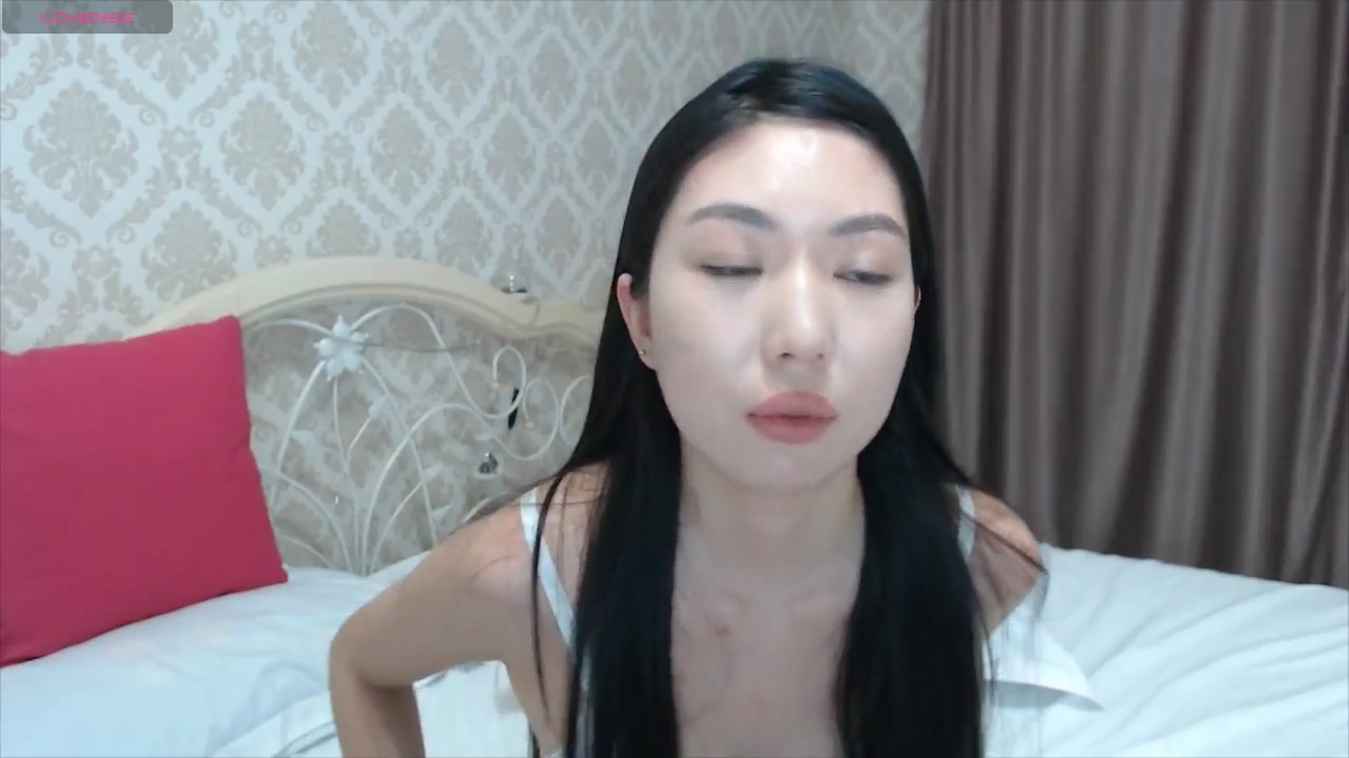 Gallery image thumbnail from blackfoxi's myfreecams stream on, 04/06/2024, 13:15 image 18 of 20