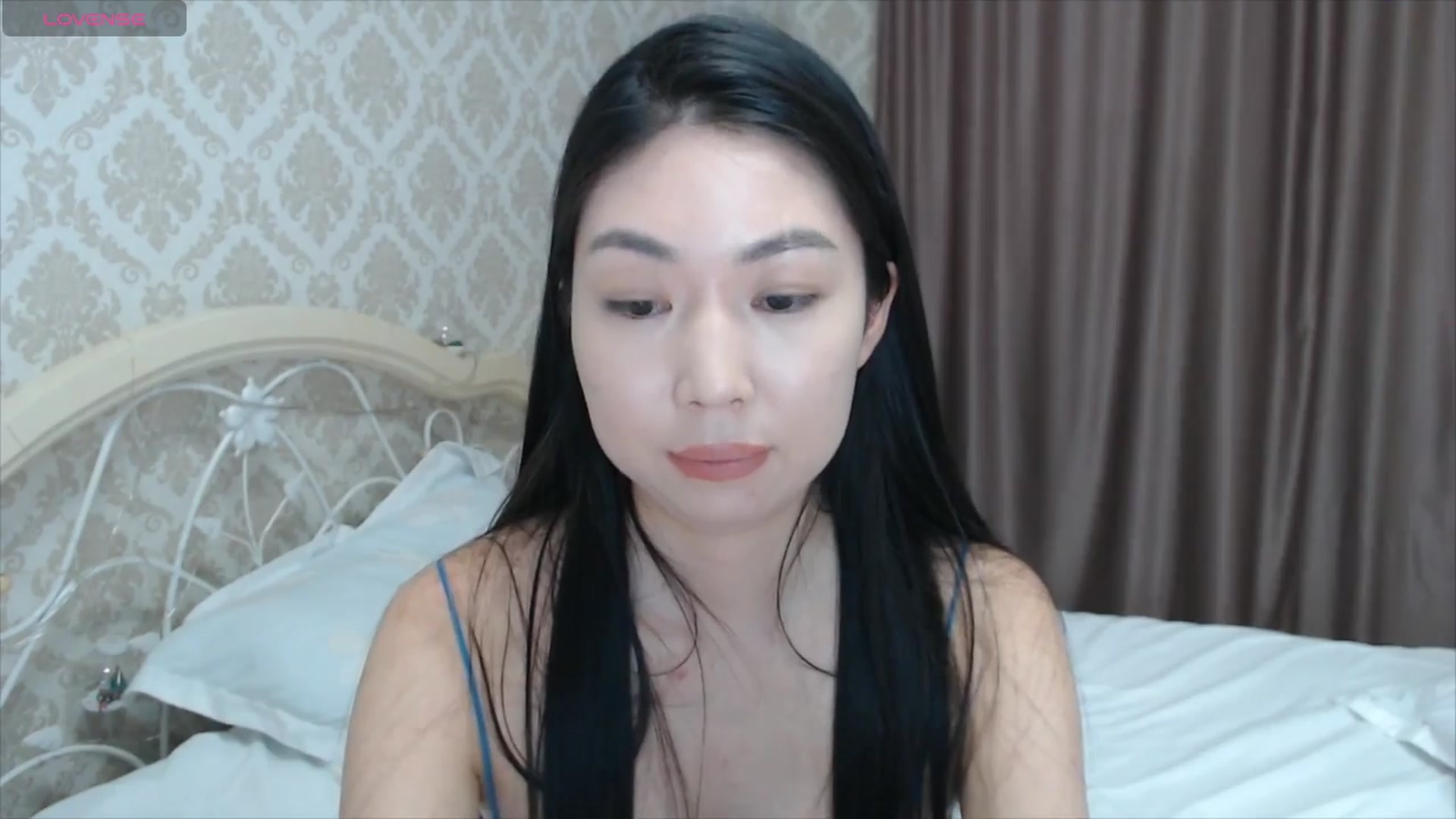 Gallery image thumbnail from blackfoxi's myfreecams stream on, 04/09/2024, 11:27 image 17 of 20
