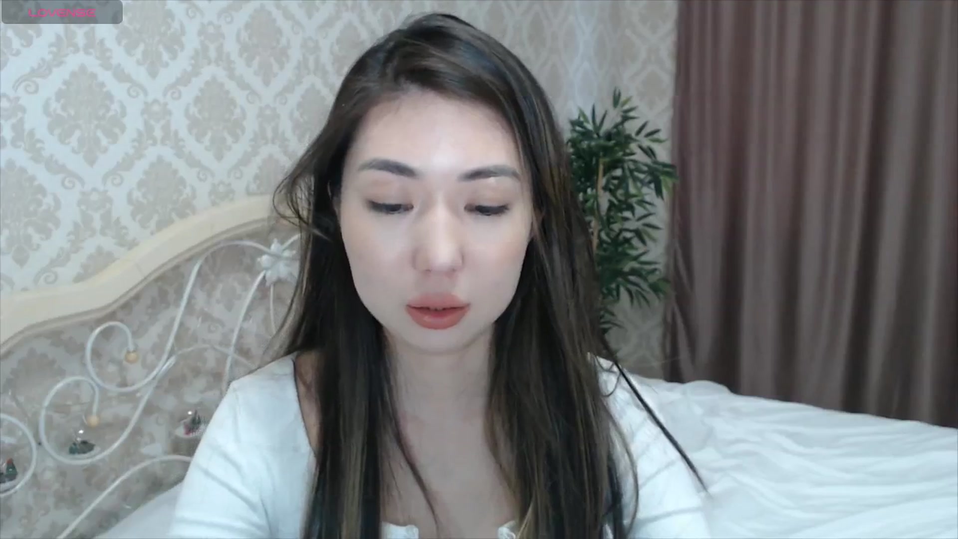 Gallery image thumbnail from blackfoxi's myfreecams stream on, 05/06/2024, 14:09 image 4 of 20