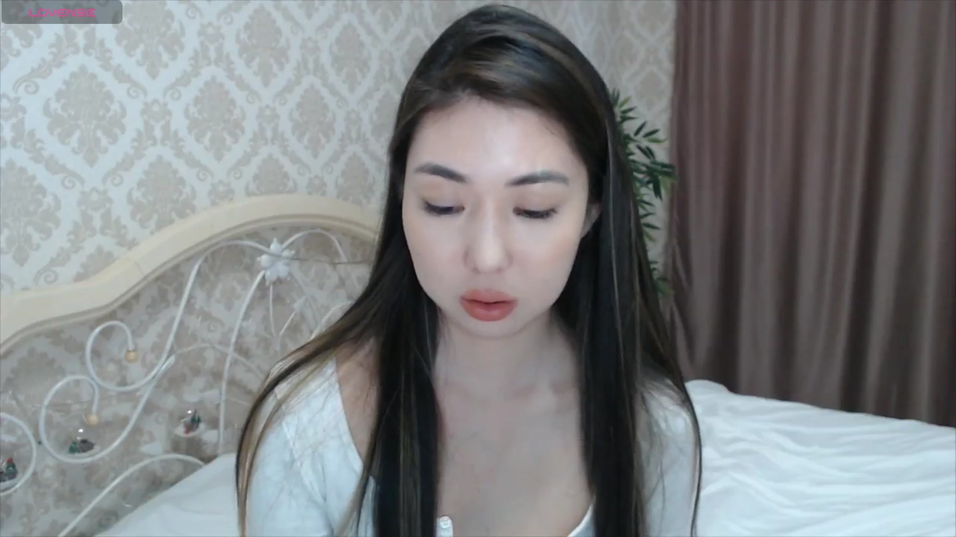 Gallery image thumbnail from blackfoxi's myfreecams stream on, 05/06/2024, 14:09 image 2 of 20