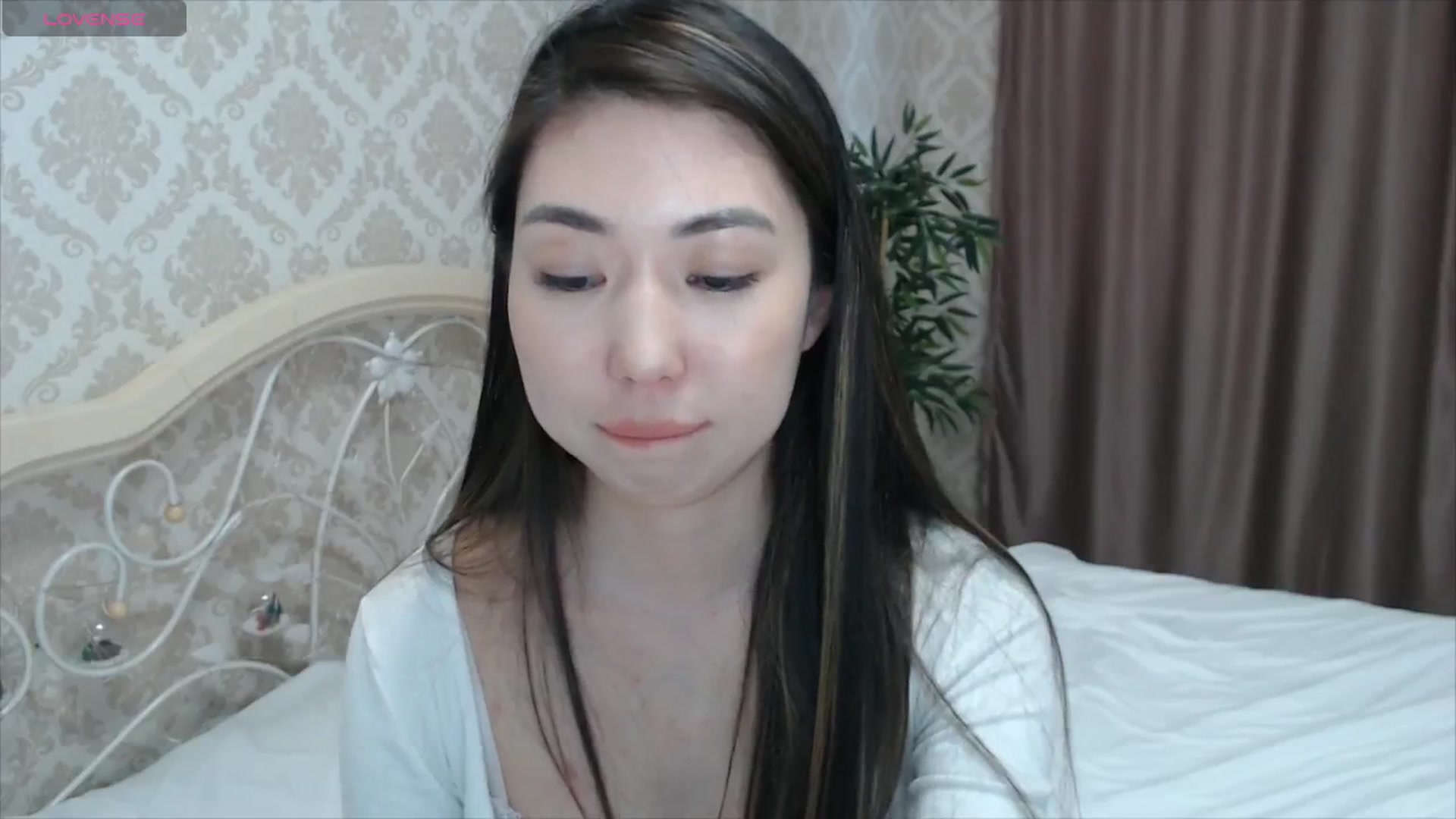 Gallery image thumbnail from blackfoxi's myfreecams stream on, 05/06/2024, 14:09 image 9 of 20