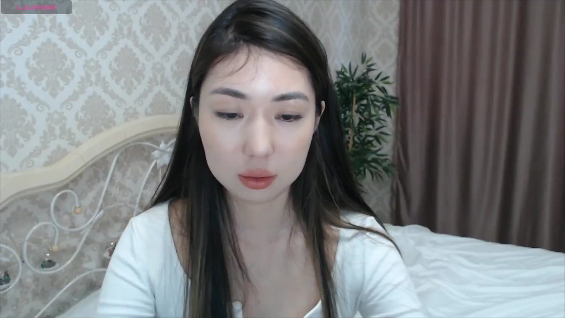Gallery image thumbnail from blackfoxi's myfreecams stream on, 05/06/2024, 14:09 image 3 of 20