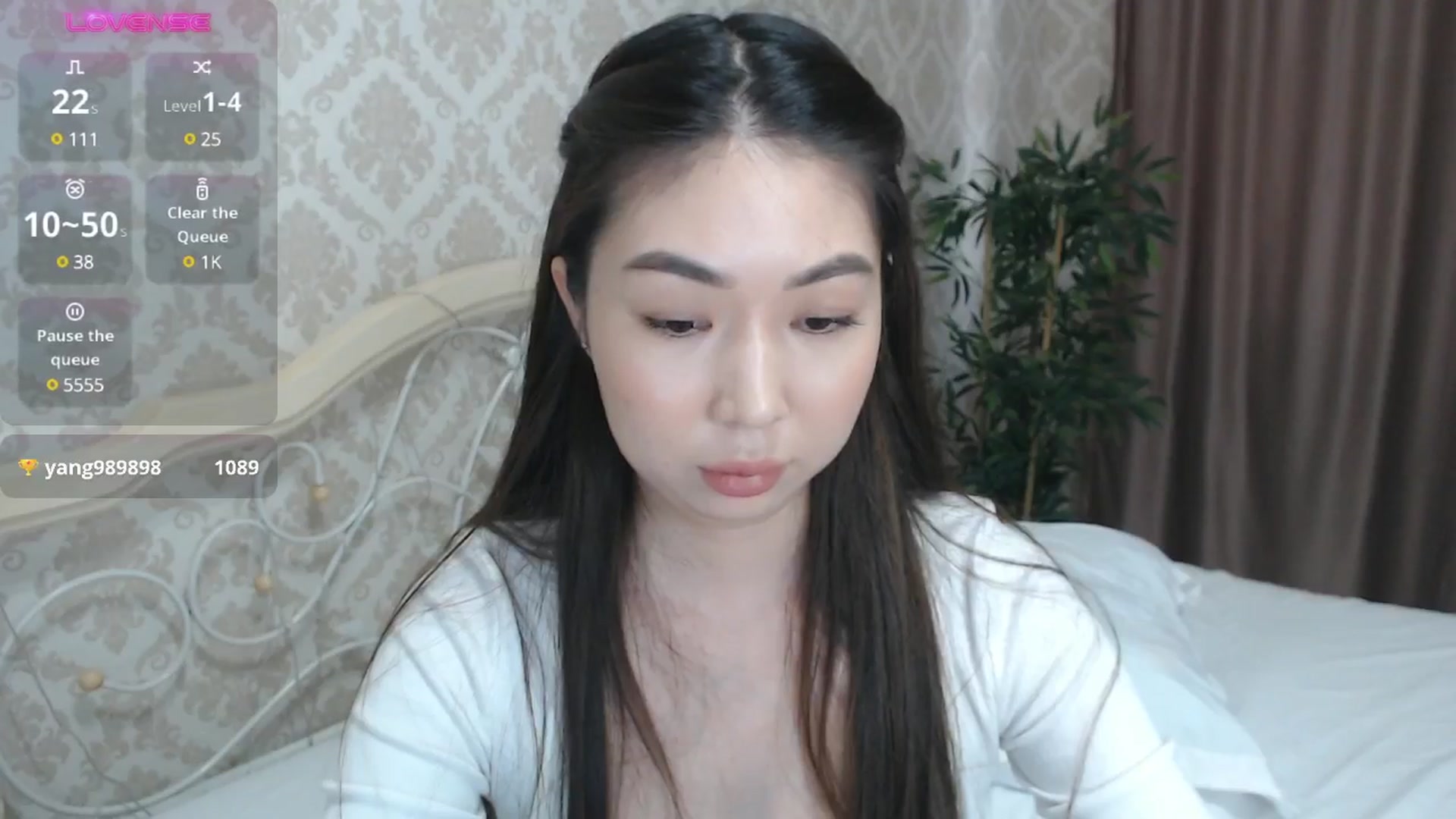 Gallery image thumbnail from blackfoxi's myfreecams stream on, 09/18/2024, 12:37 image 20 of 20