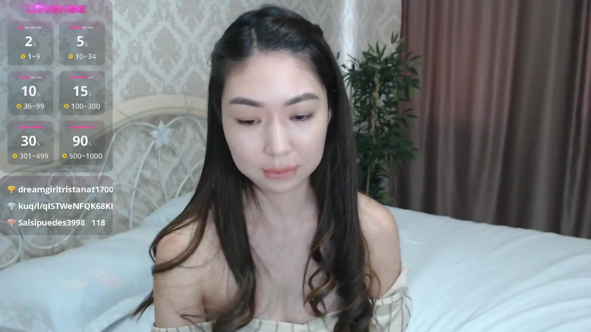 Gallery image thumbnail from blackfoxi's myfreecams stream on, 09/22/2024, 12:26 image 14 of 20