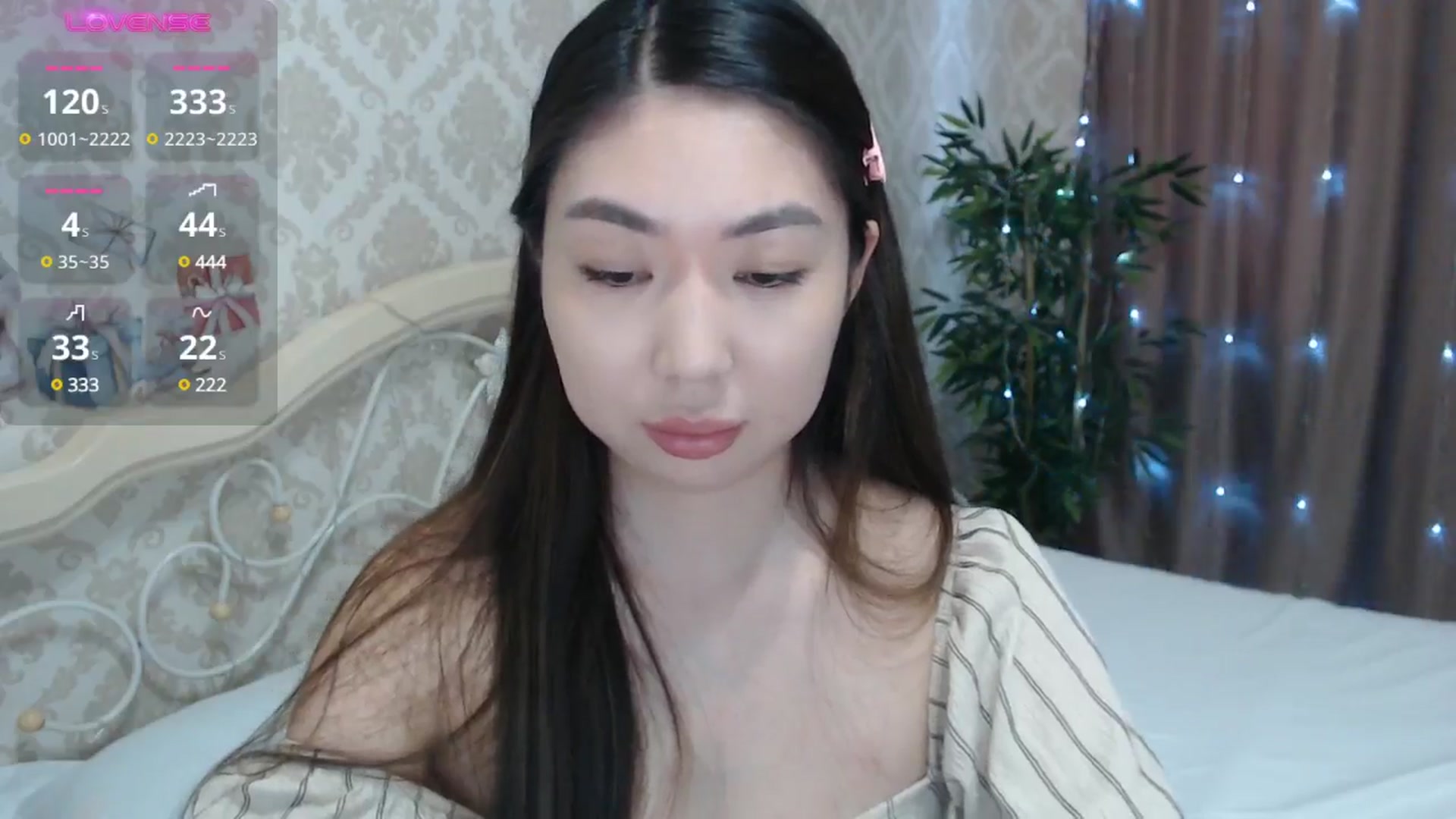 Gallery image thumbnail from blackfoxi's myfreecams stream on, 12/21/2024, 11:11 image 2 of 20