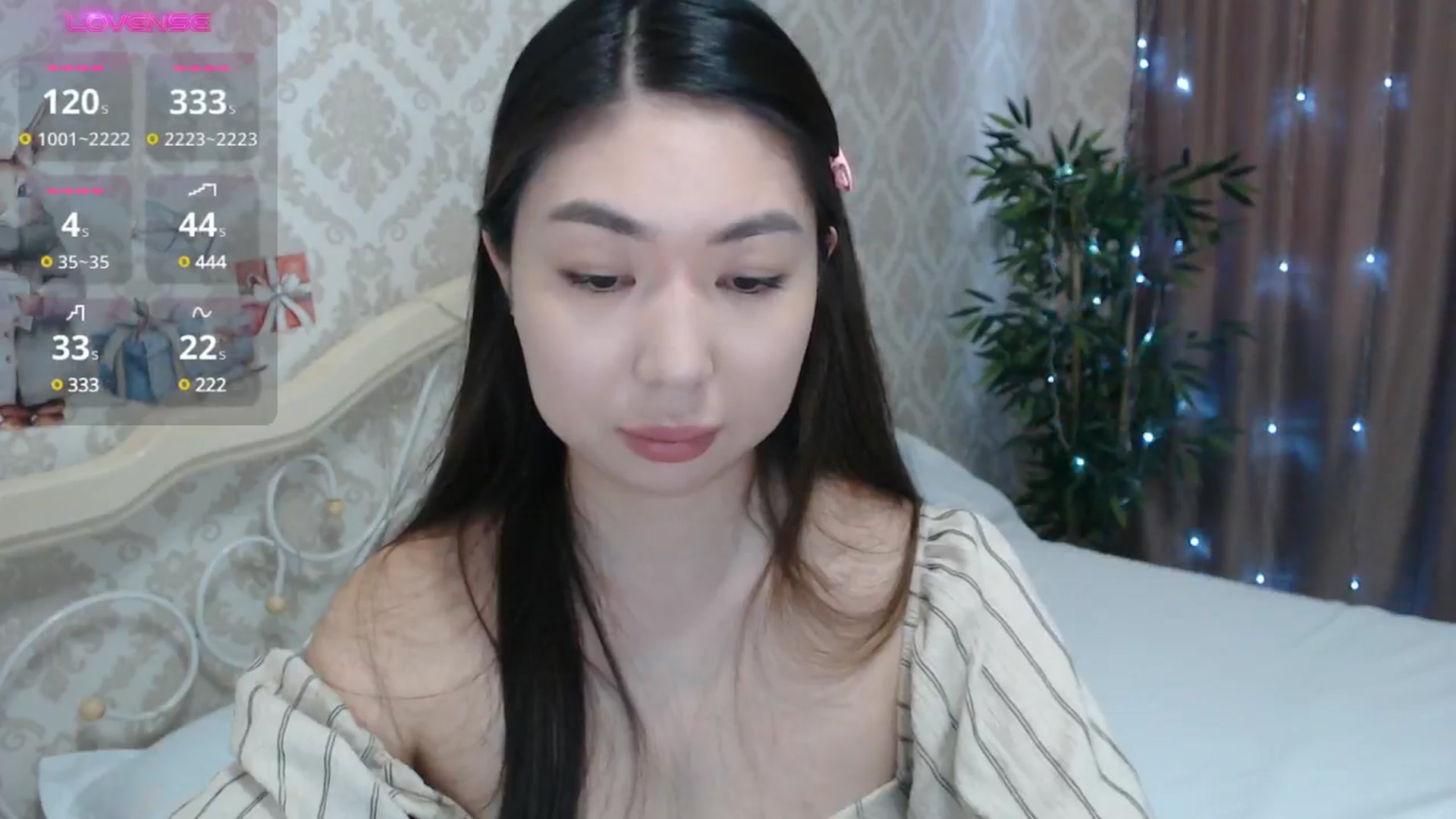 Gallery image thumbnail from blackfoxi's myfreecams stream on, 12/21/2024, 11:11 image 5 of 20