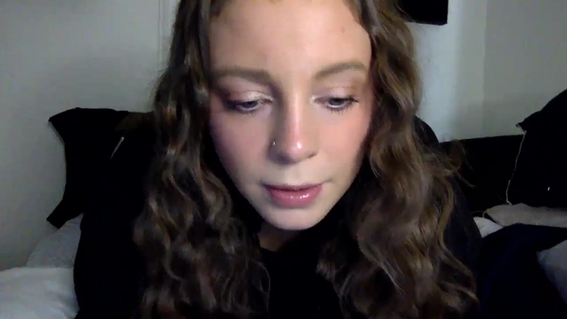Gallery image thumbnail from blairebbyxo's myfreecams stream on, 12/19/2024, 18:20 image 9 of 20