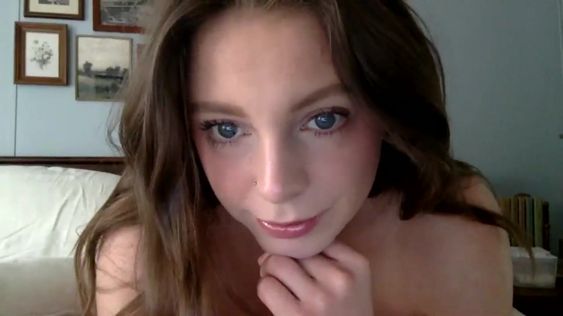 Gallery image thumbnail from blairebbyxo's myfreecams stream on, 01/02/2025, 17:24 image 2 of 20
