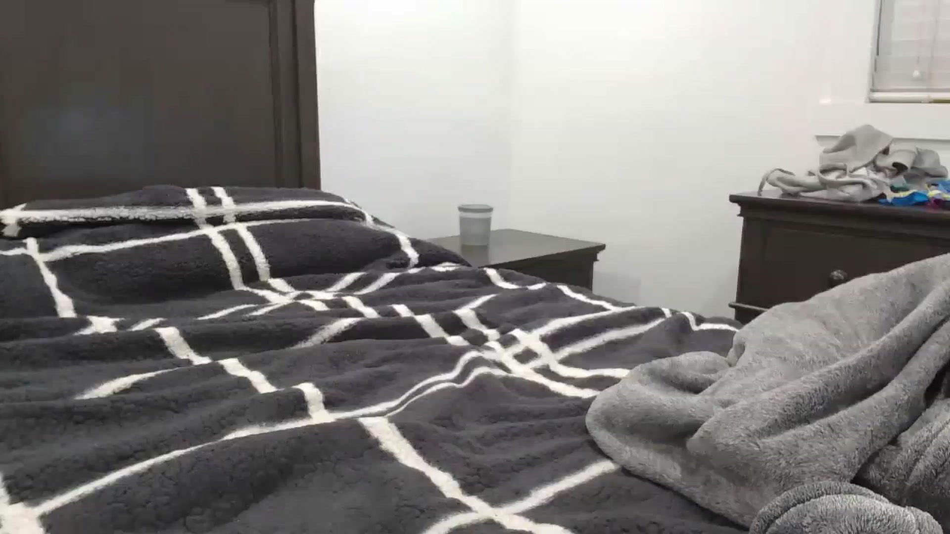 Gallery image thumbnail from blond_milf's myfreecams stream on, 03/02/2024, 08:05 image 7 of 20