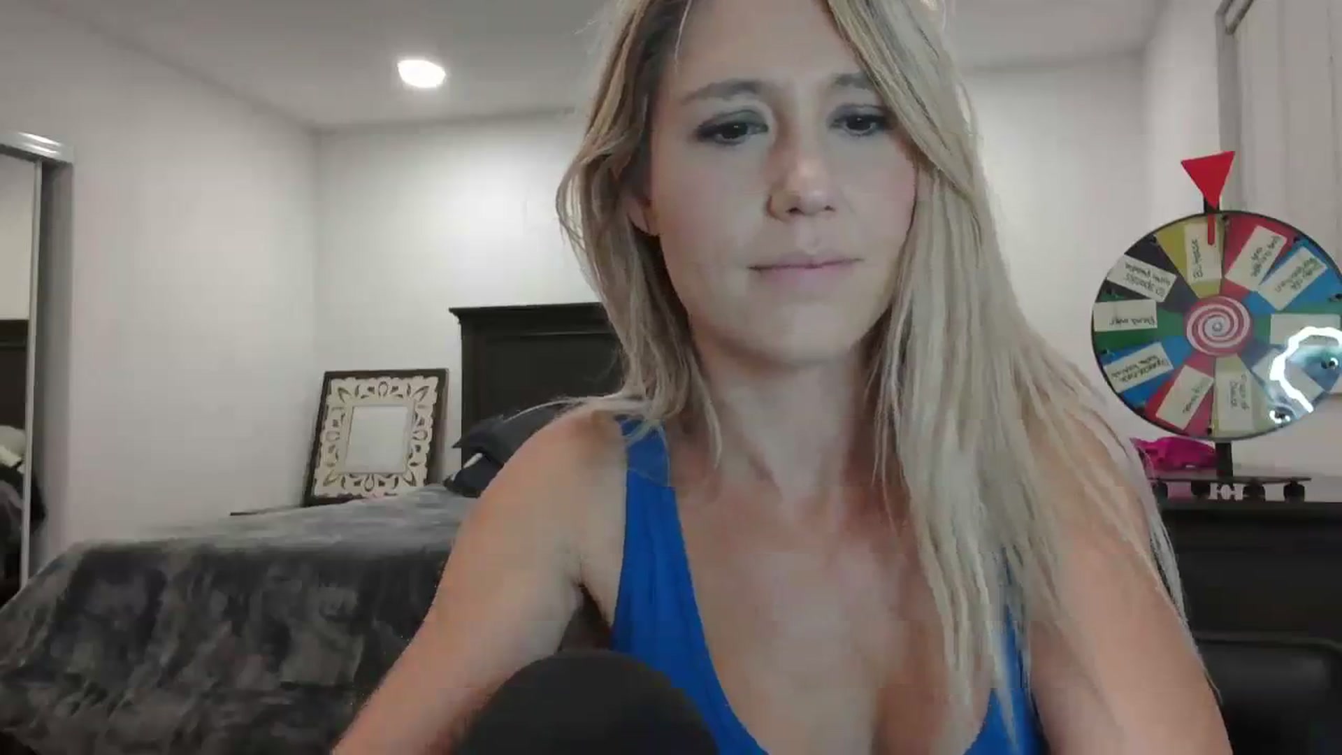 Gallery image thumbnail from blond_milf's myfreecams stream on, 03/29/2024, 06:58 image 4 of 20