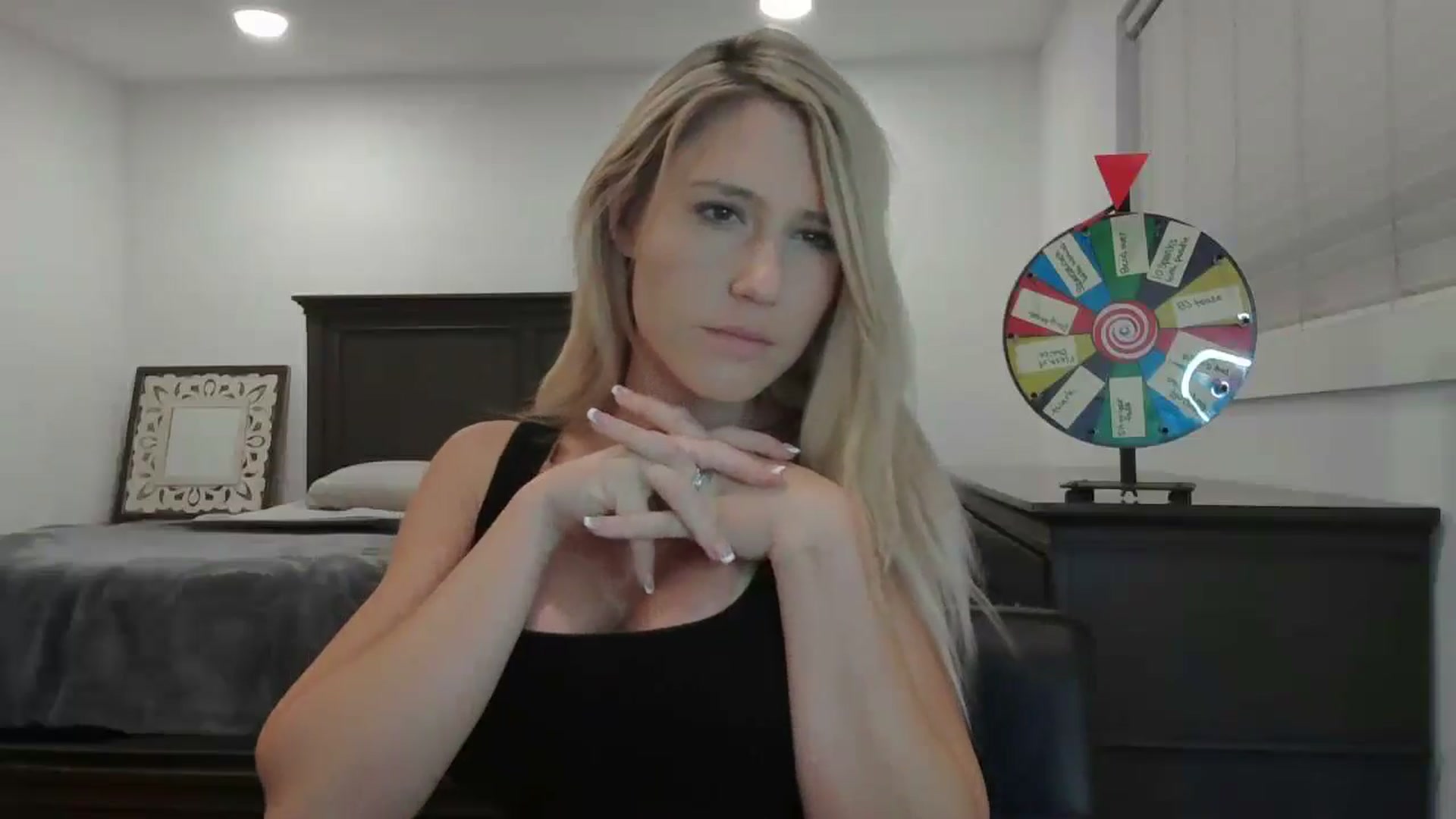 Gallery image thumbnail from blond_milf's myfreecams stream on, 04/23/2024, 06:18 image 17 of 20