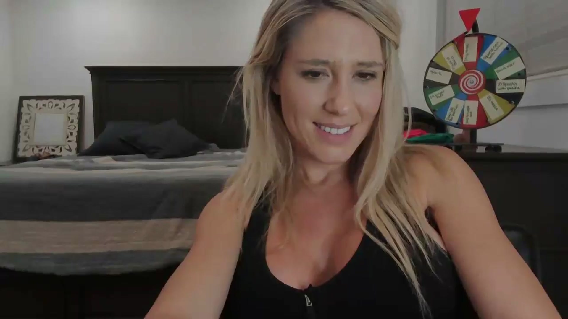Gallery image thumbnail from blond_milf's myfreecams stream on, 05/15/2024, 05:45 image 18 of 20