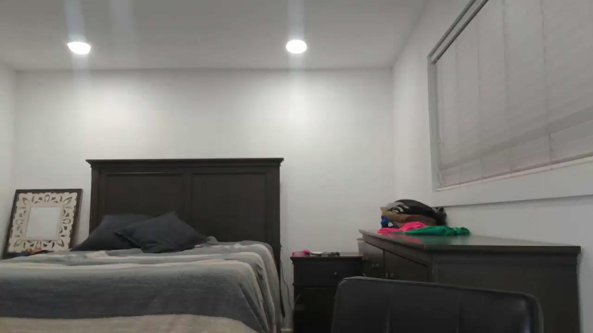 Gallery image thumbnail from blond_milf's myfreecams stream on, 05/15/2024, 05:45 image 1 of 20