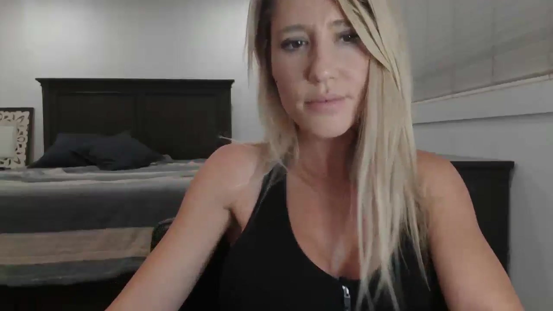 Gallery image thumbnail from blond_milf's myfreecams stream on, 05/15/2024, 05:45 image 10 of 20