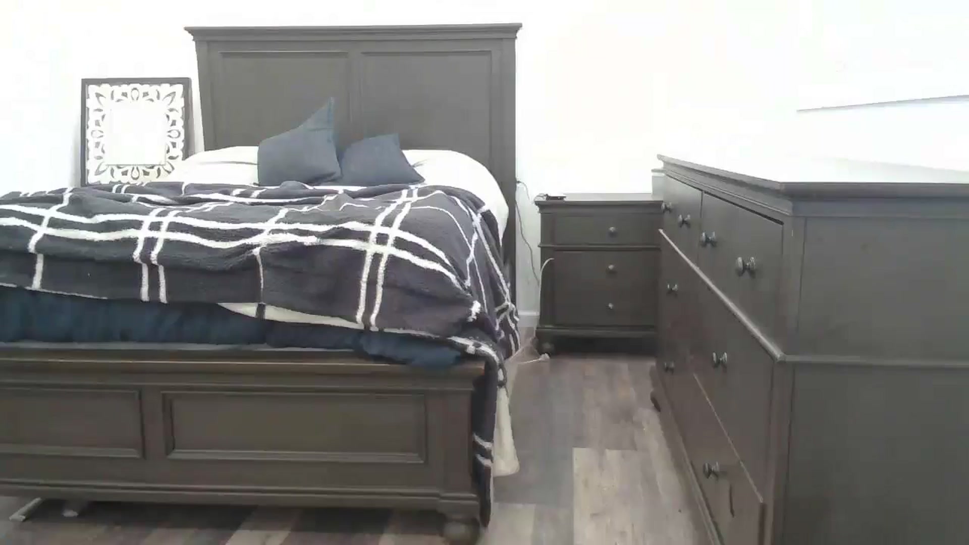 Gallery image thumbnail from blond_milf's myfreecams stream on, 06/05/2024, 21:04 image 15 of 20