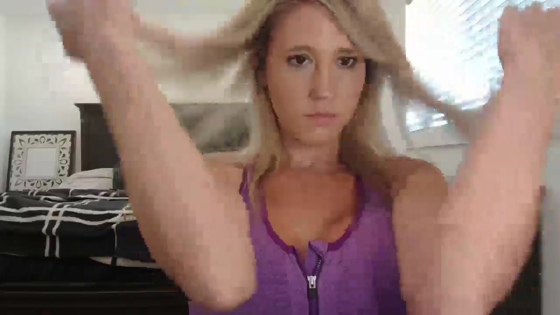 Gallery image thumbnail from blond_milf's myfreecams stream on, 06/05/2024, 21:04 image 14 of 20